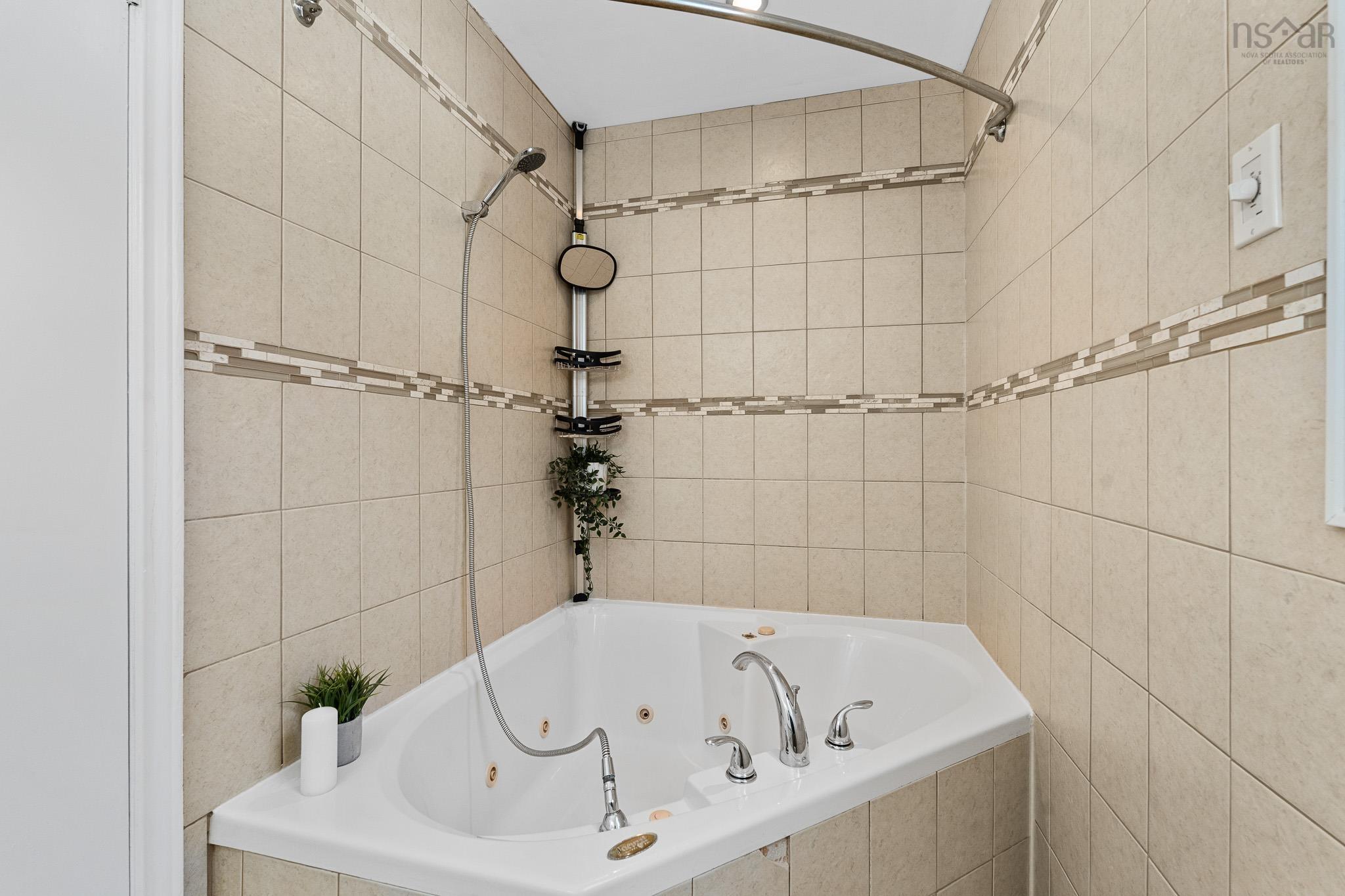 16 Stuart Harris, Dartmouth, NS (MLS 202605642)