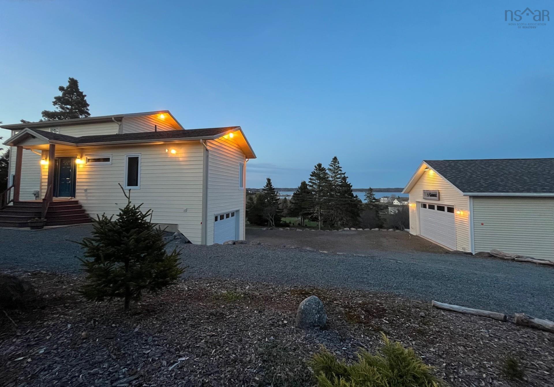 $875,000.00: 82 Bells Cove Extension, Dublin Shore
