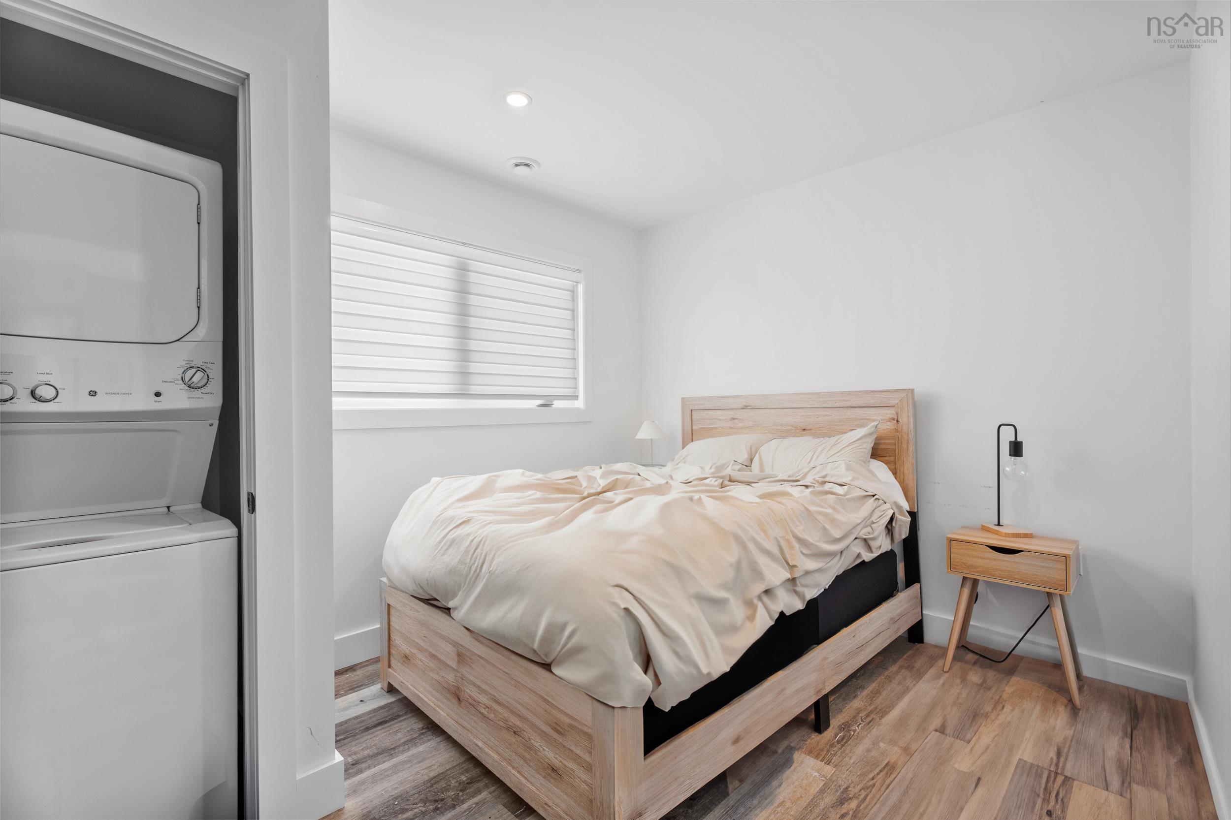 $1,750,000.00: 15 Shore Road, Harbourview