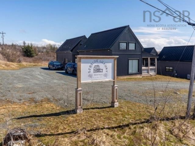 $1,700,000.00: 15 Shore Road, Harbourview