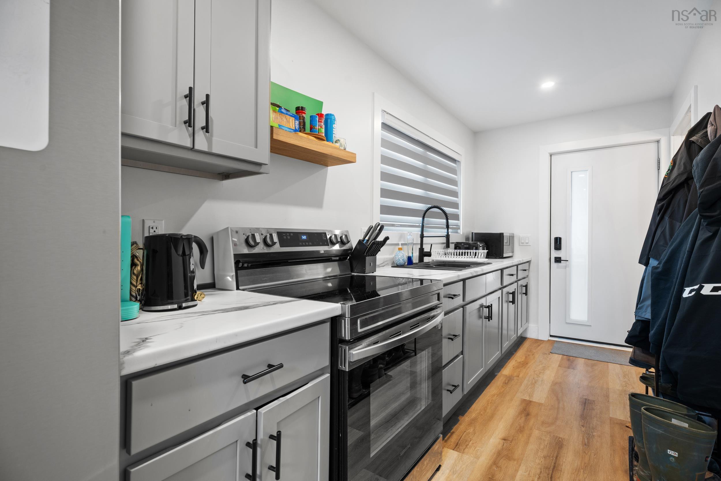 $1,750,000.00: 15 Shore Road, Harbourview