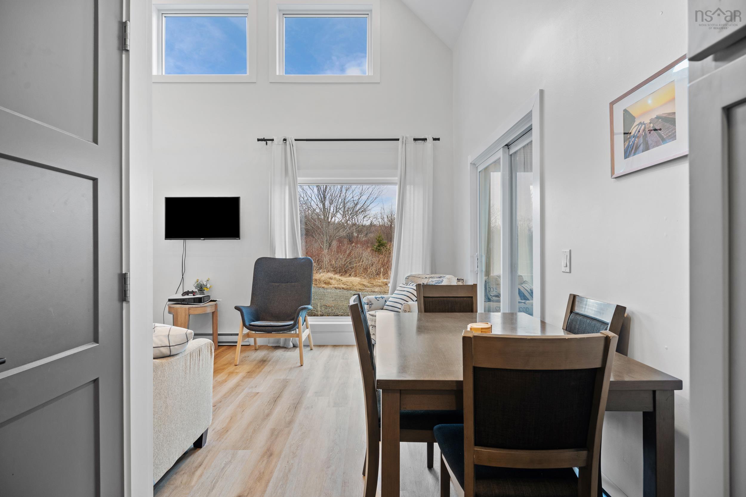 $1,750,000.00: 15 Shore Road, Harbourview