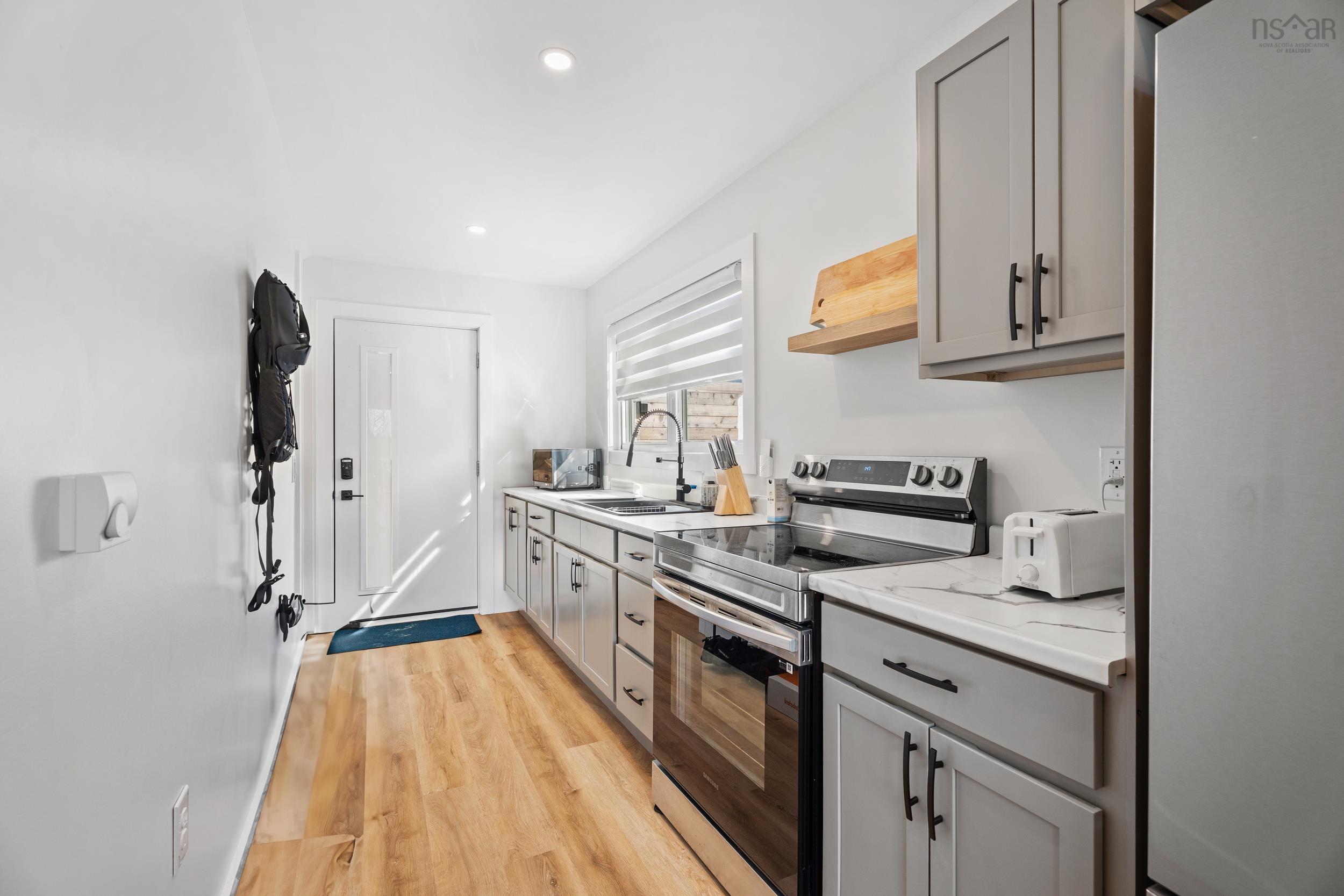 $1,750,000.00: 15 Shore Road, Harbourview