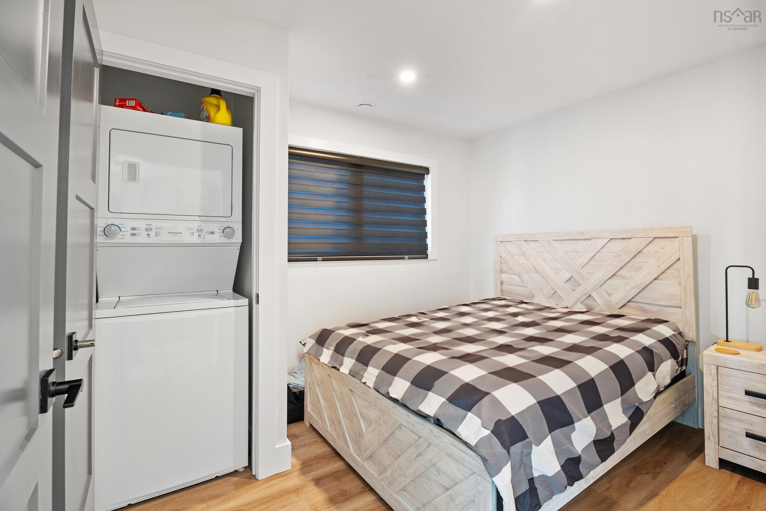 $1,750,000.00: 15 Shore Road, Harbourview