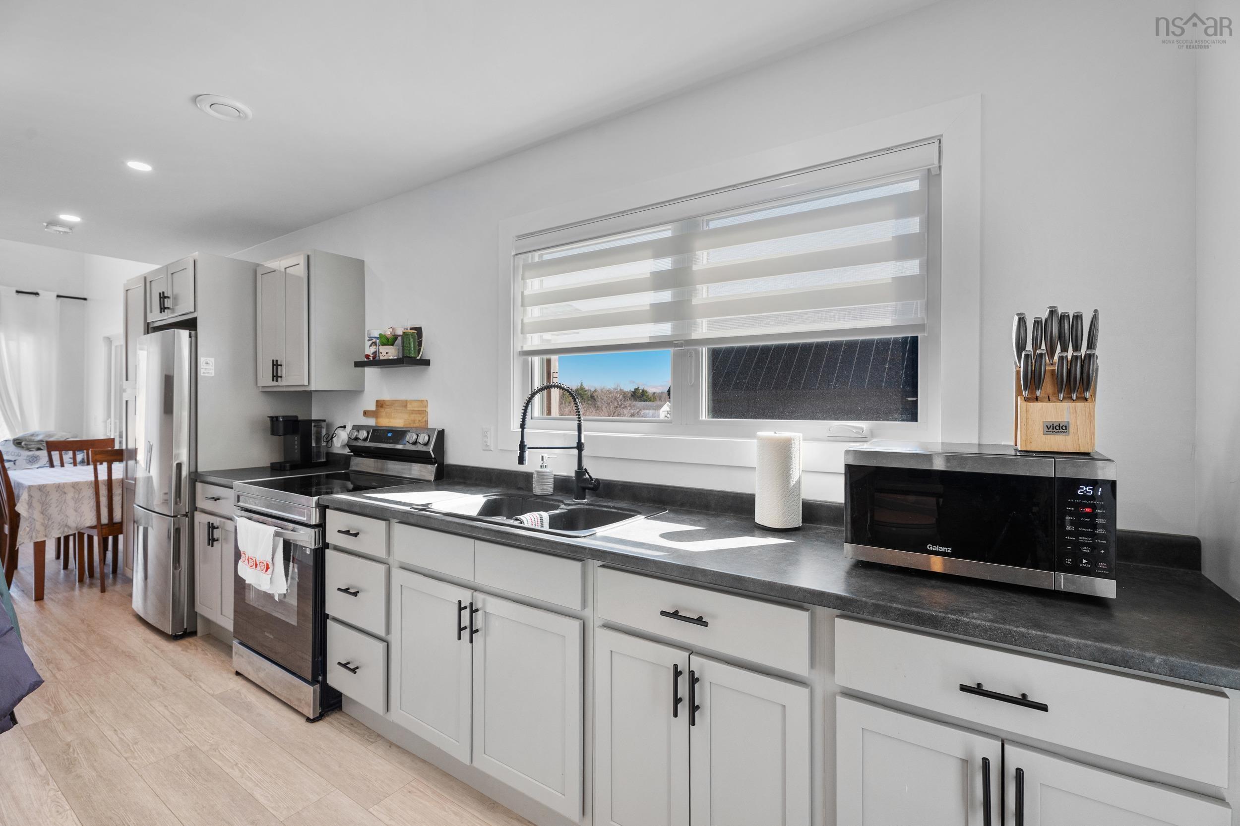 $1,750,000.00: 15 Shore Road, Harbourview