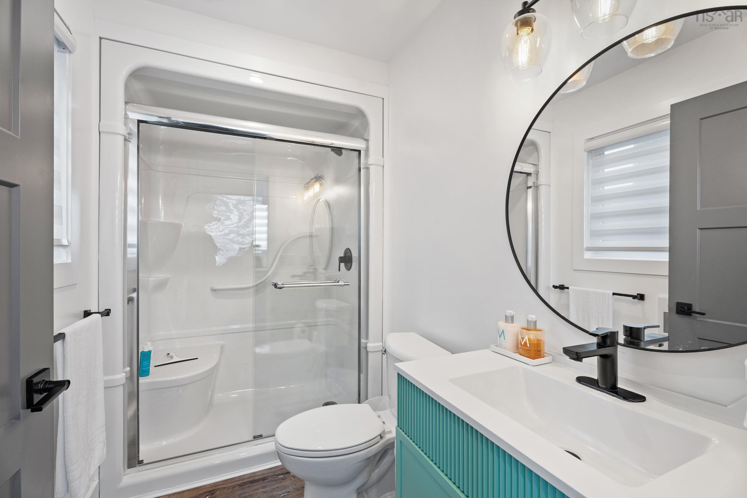 $1,750,000.00: 15 Shore Road, Harbourview