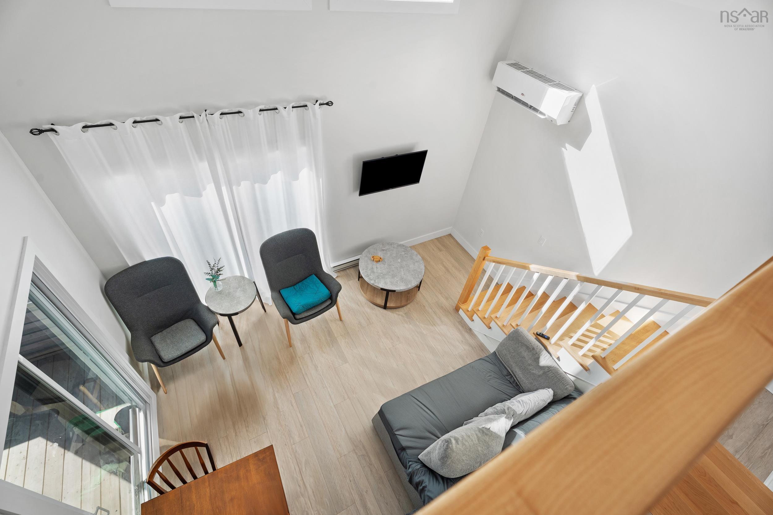 $1,750,000.00: 15 Shore Road, Harbourview