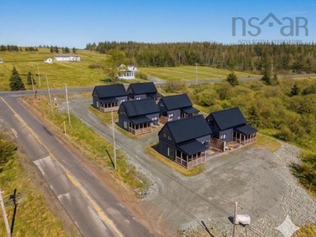 $1,700,000.00: 15 Shore Road, Harbourview