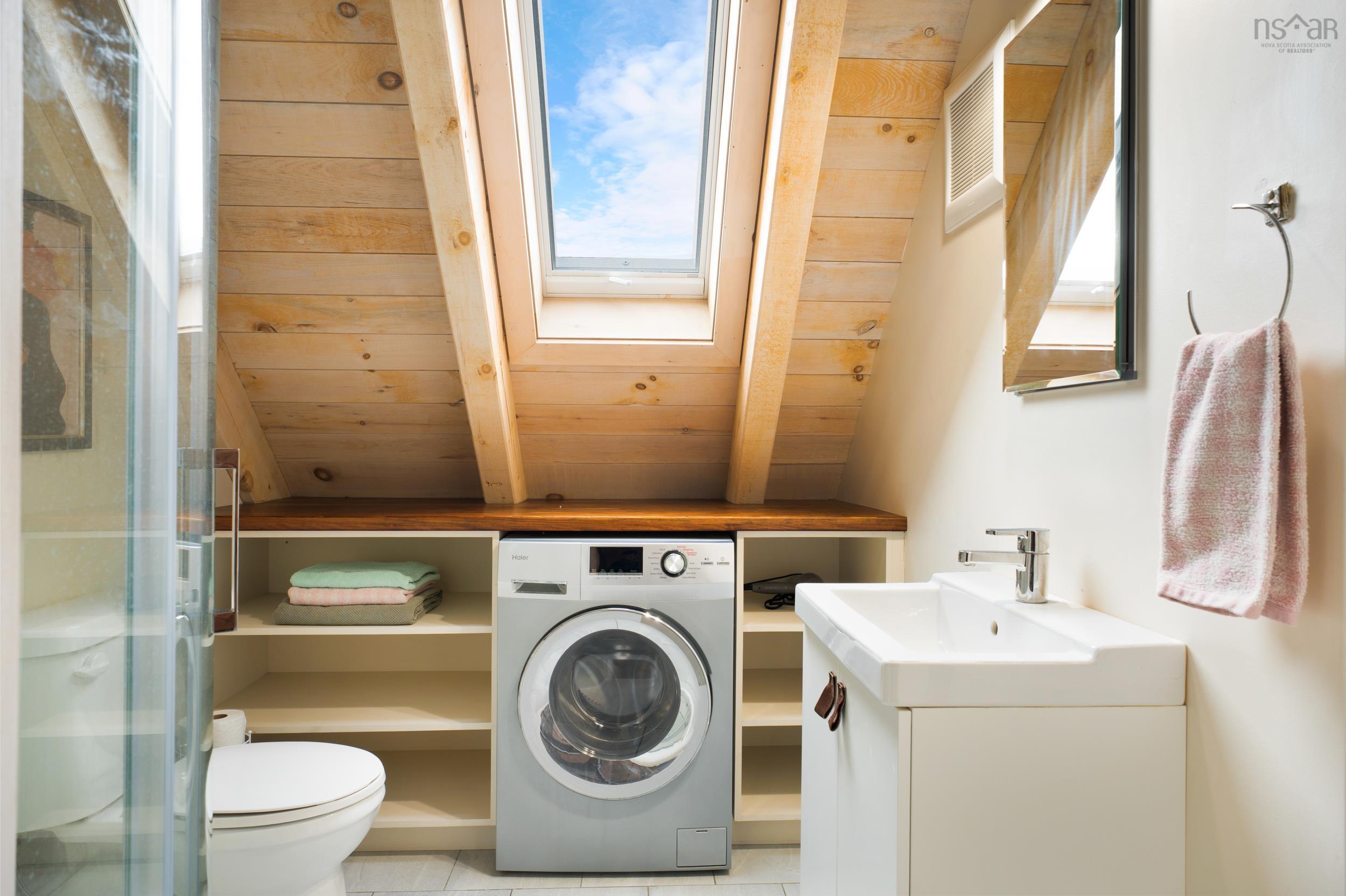 $559,000.00: 77 Sand Beach Road, Western Head