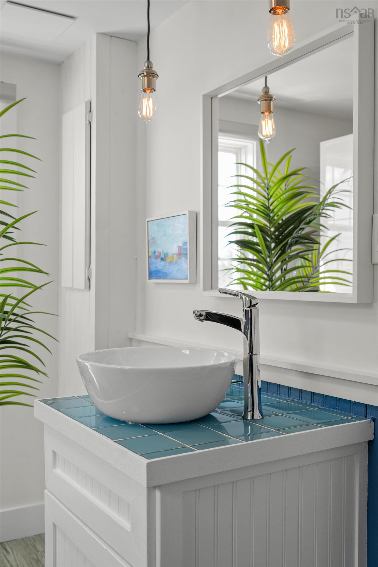 $449,900.00: 566 Little Harbour Road, Little Harbour