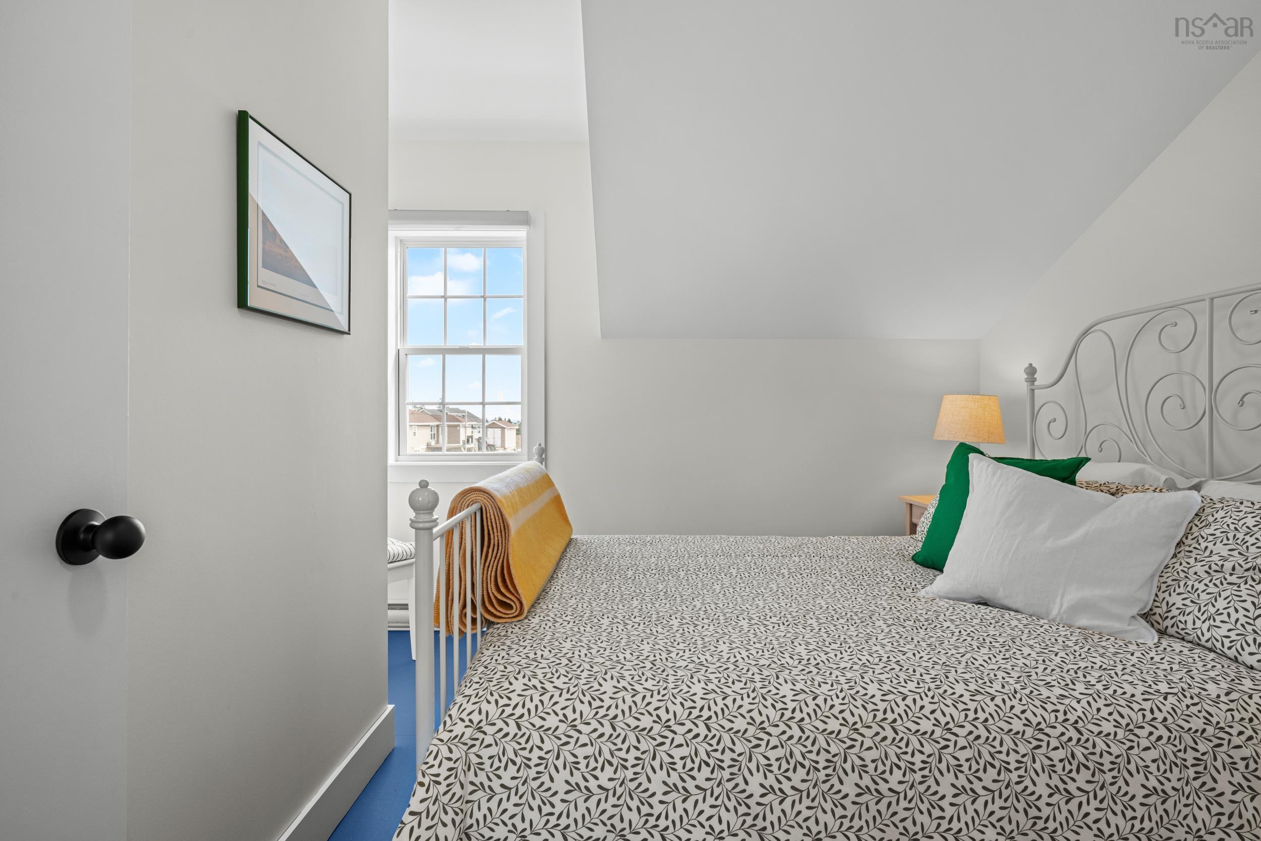 $449,900.00: 566 Little Harbour Road, Little Harbour