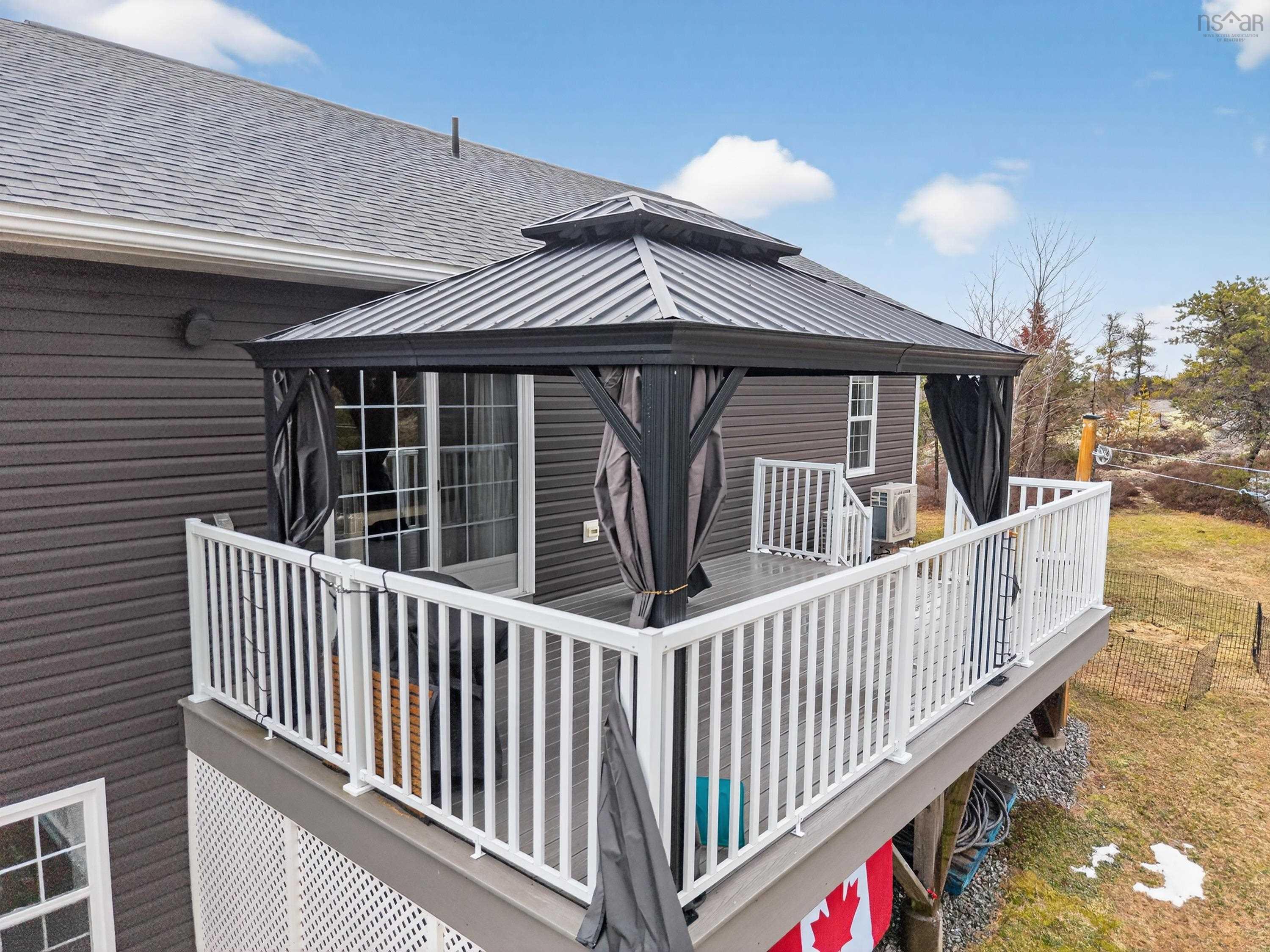 $839,900.00: 40 Sutherland Dr Drive, Fall River