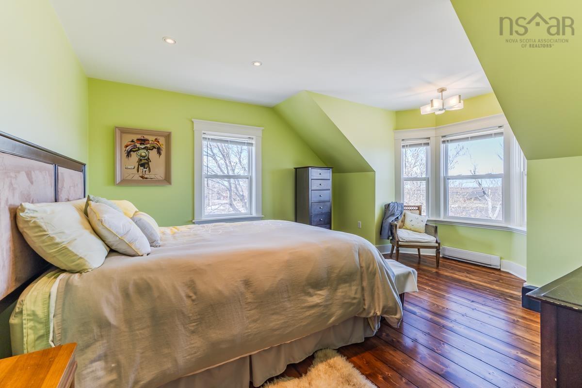 $549,900.00: 60 Church Street, Wallace