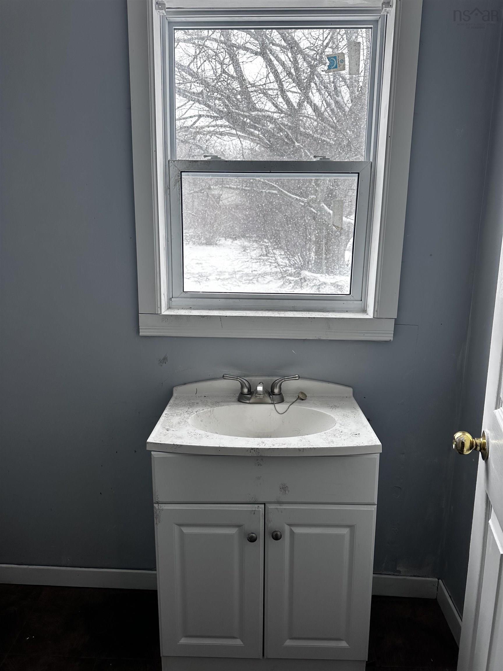 $89,900.00: 24 Reserve Street, Glace Bay