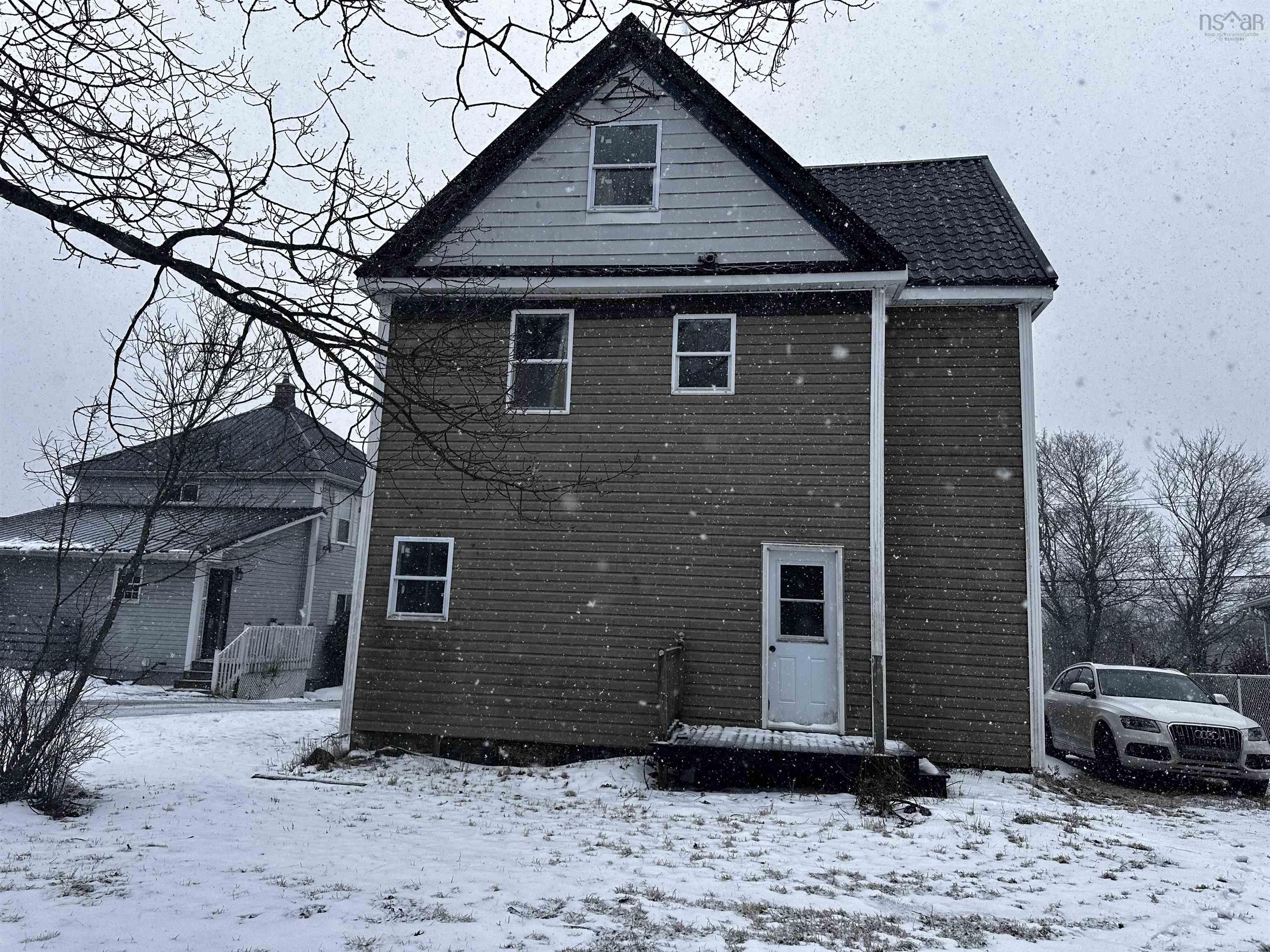 $89,900.00: 24 Reserve Street, Glace Bay