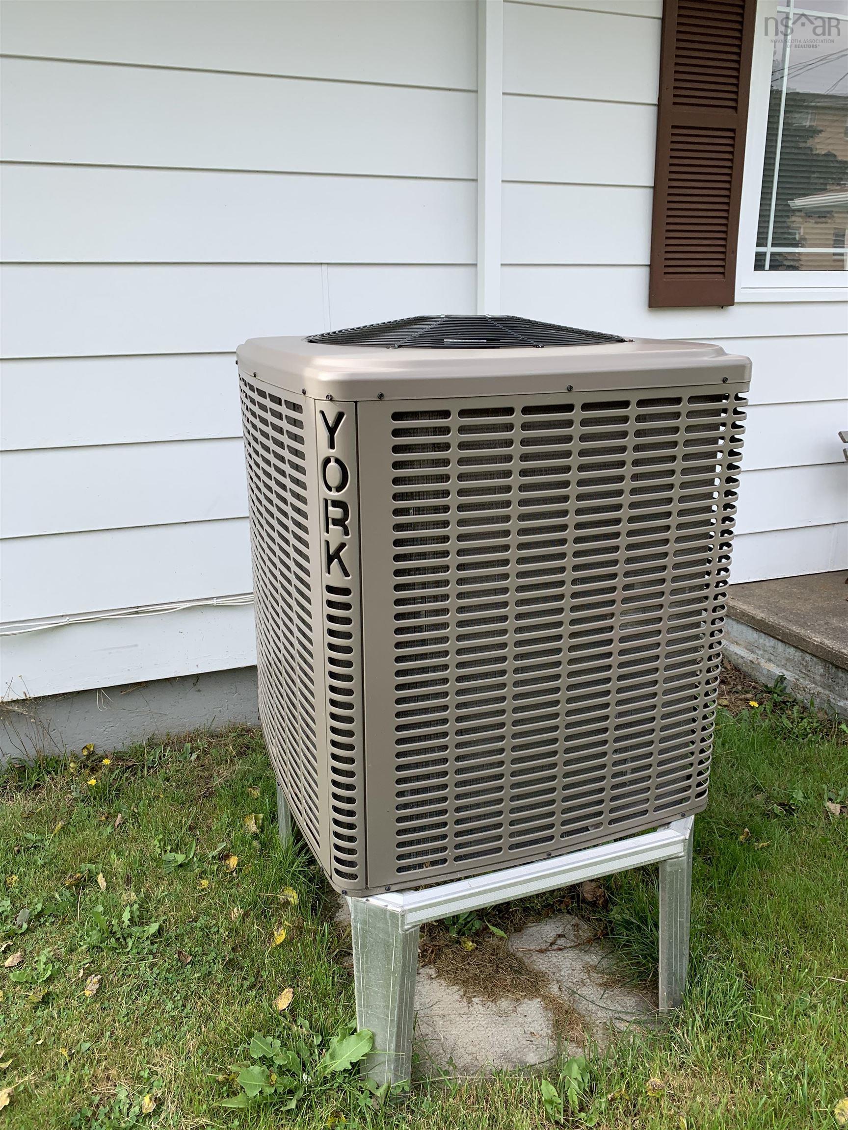 $524,500.00: 18 Sydney road Road, Port Hawkesbury