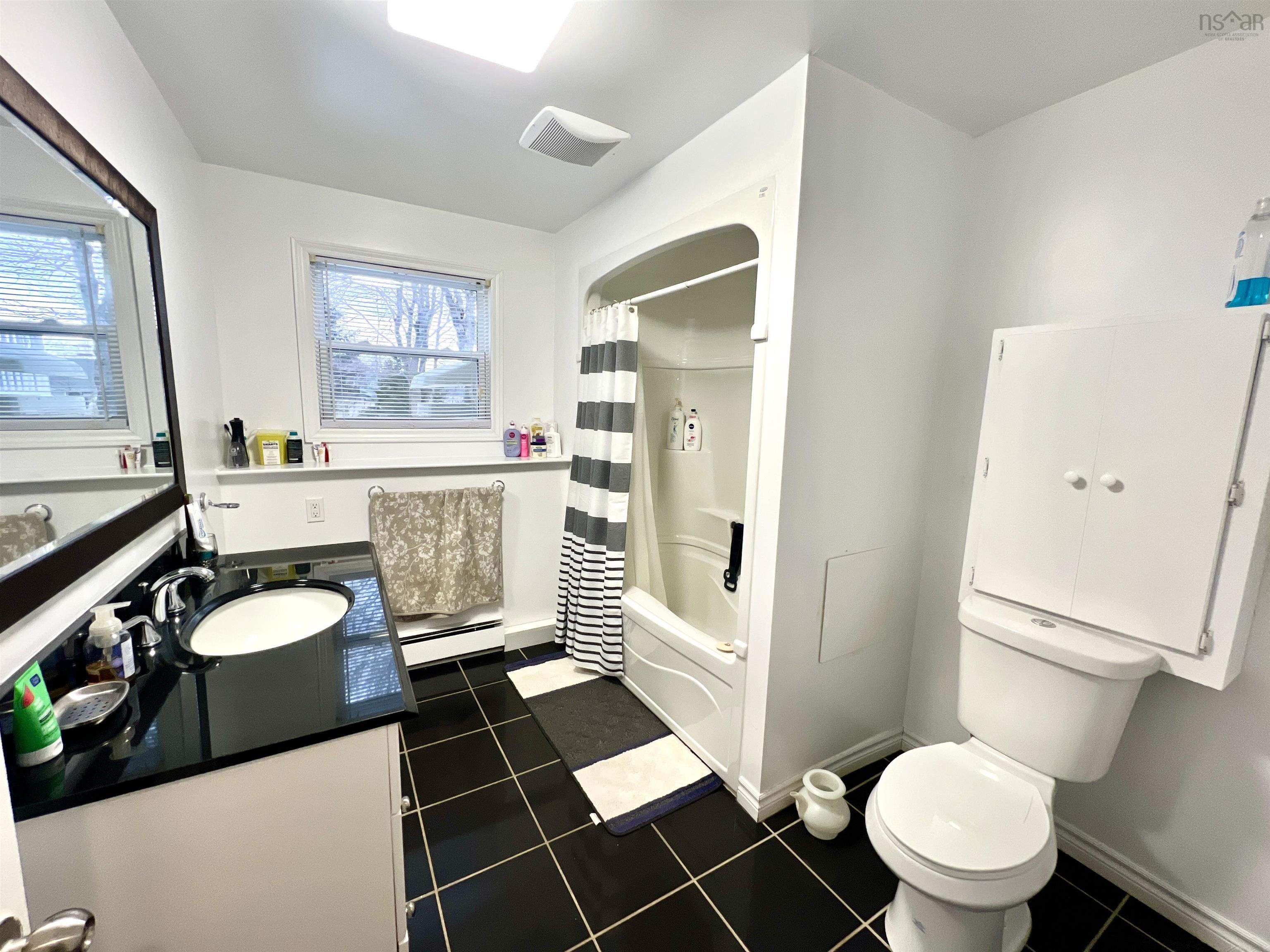 $489,900.00: 26 University Avenue, Sydney