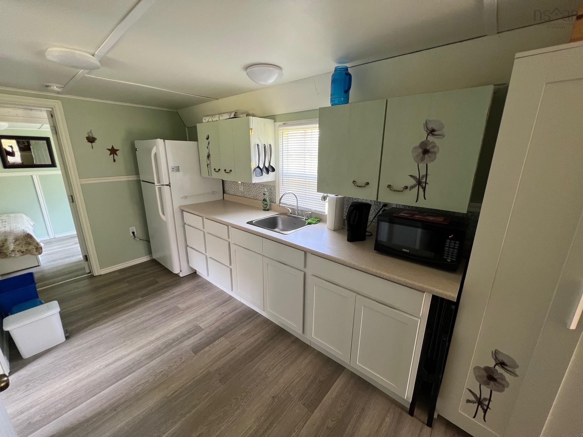 $219,000.00: 1439 Baxter