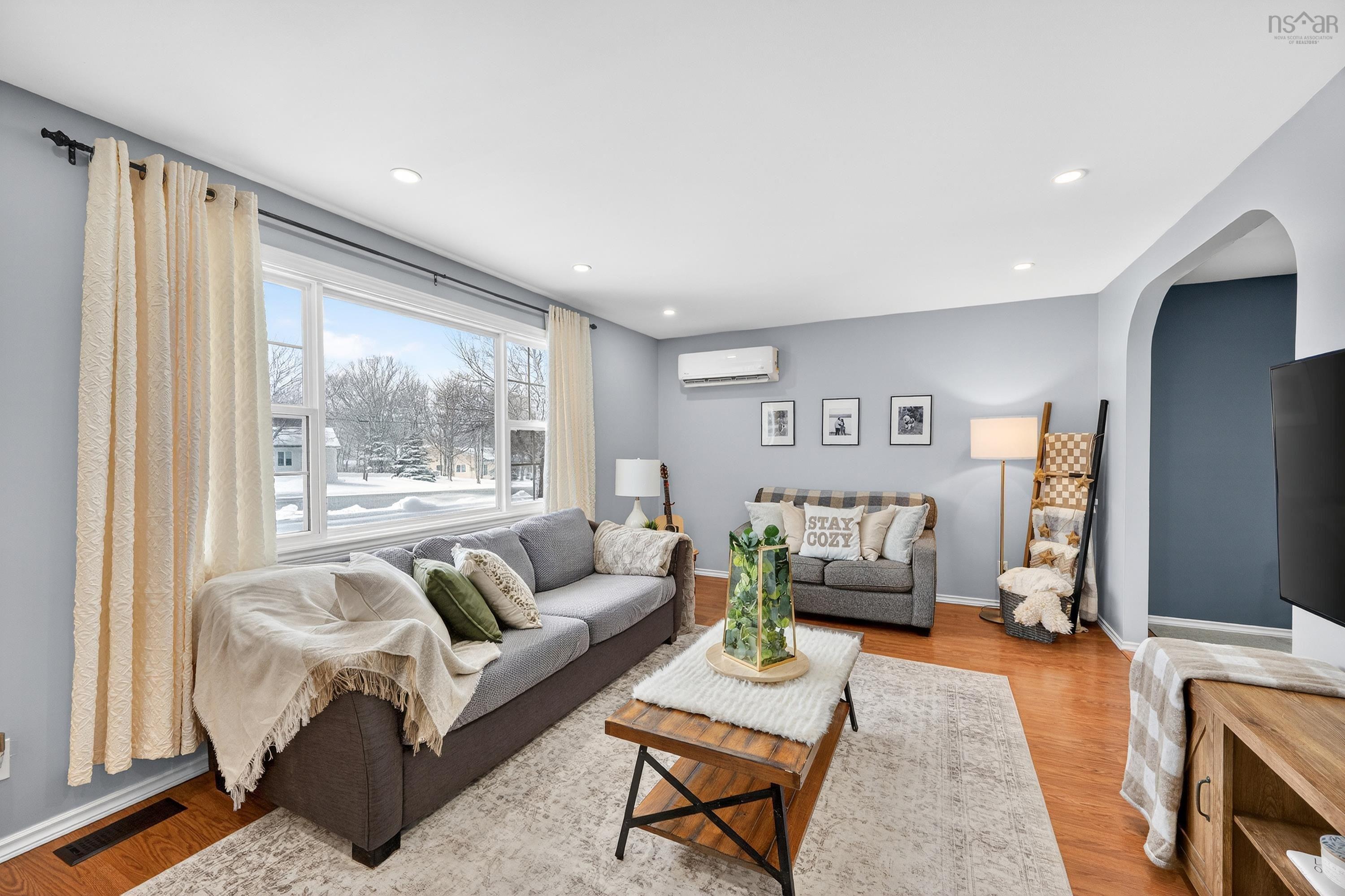 $319,000.00: 132 Duffell Drive, Mira Road