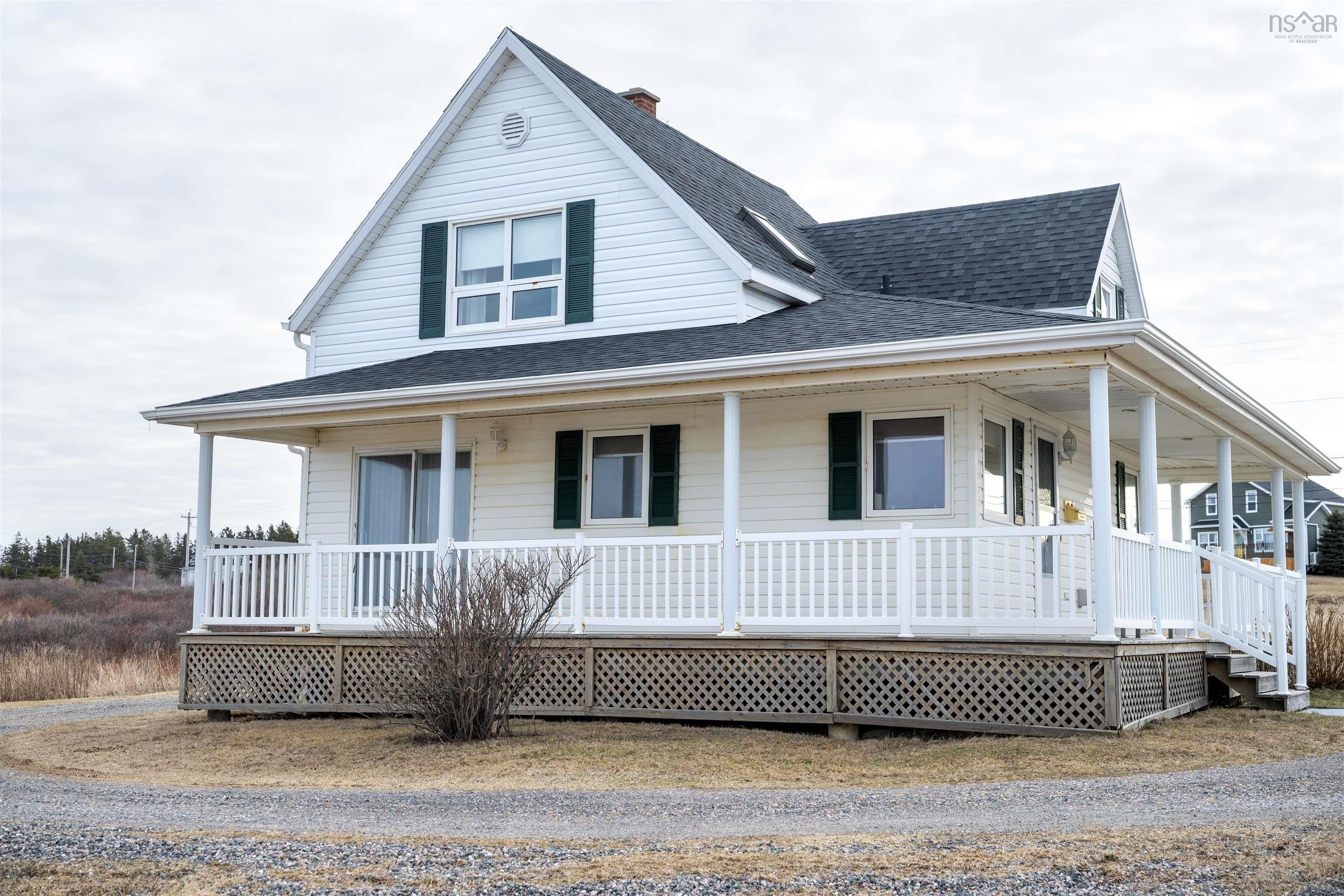 $399,900.00: 3403 HIGHWAY 28, Victoria Mines