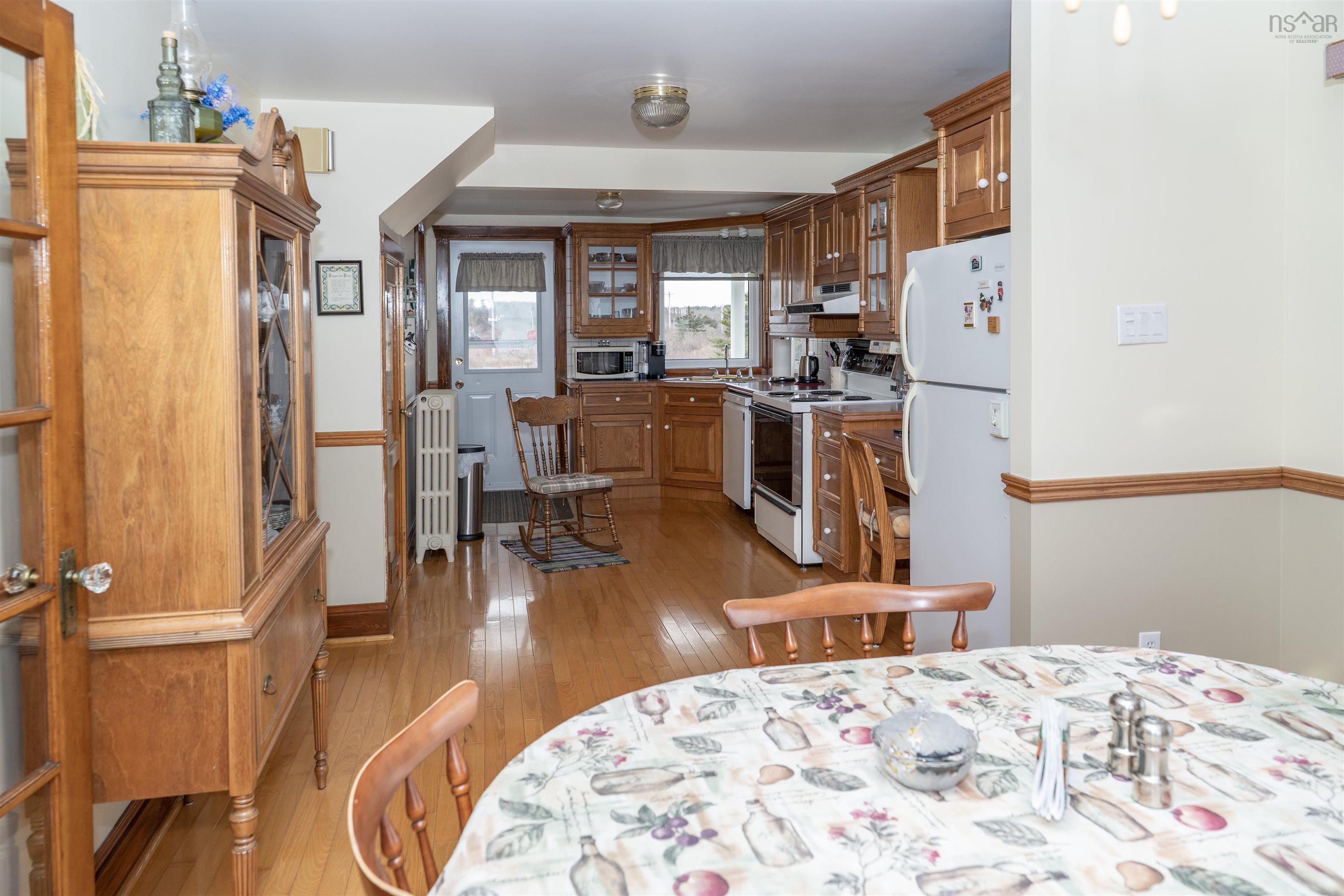 $399,900.00: 3403 HIGHWAY 28, Victoria Mines