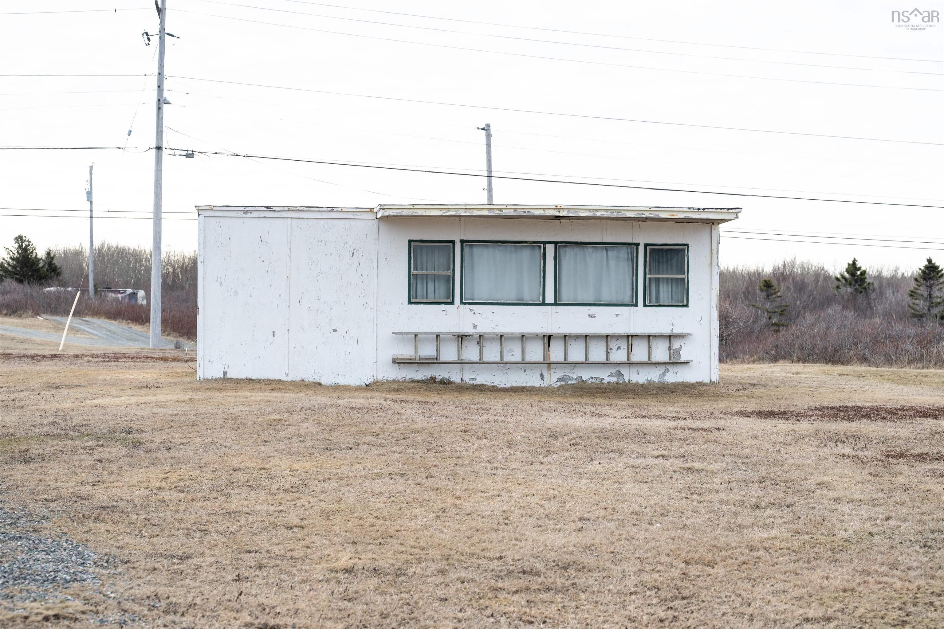 $399,900.00: 3403 HIGHWAY 28, Victoria Mines