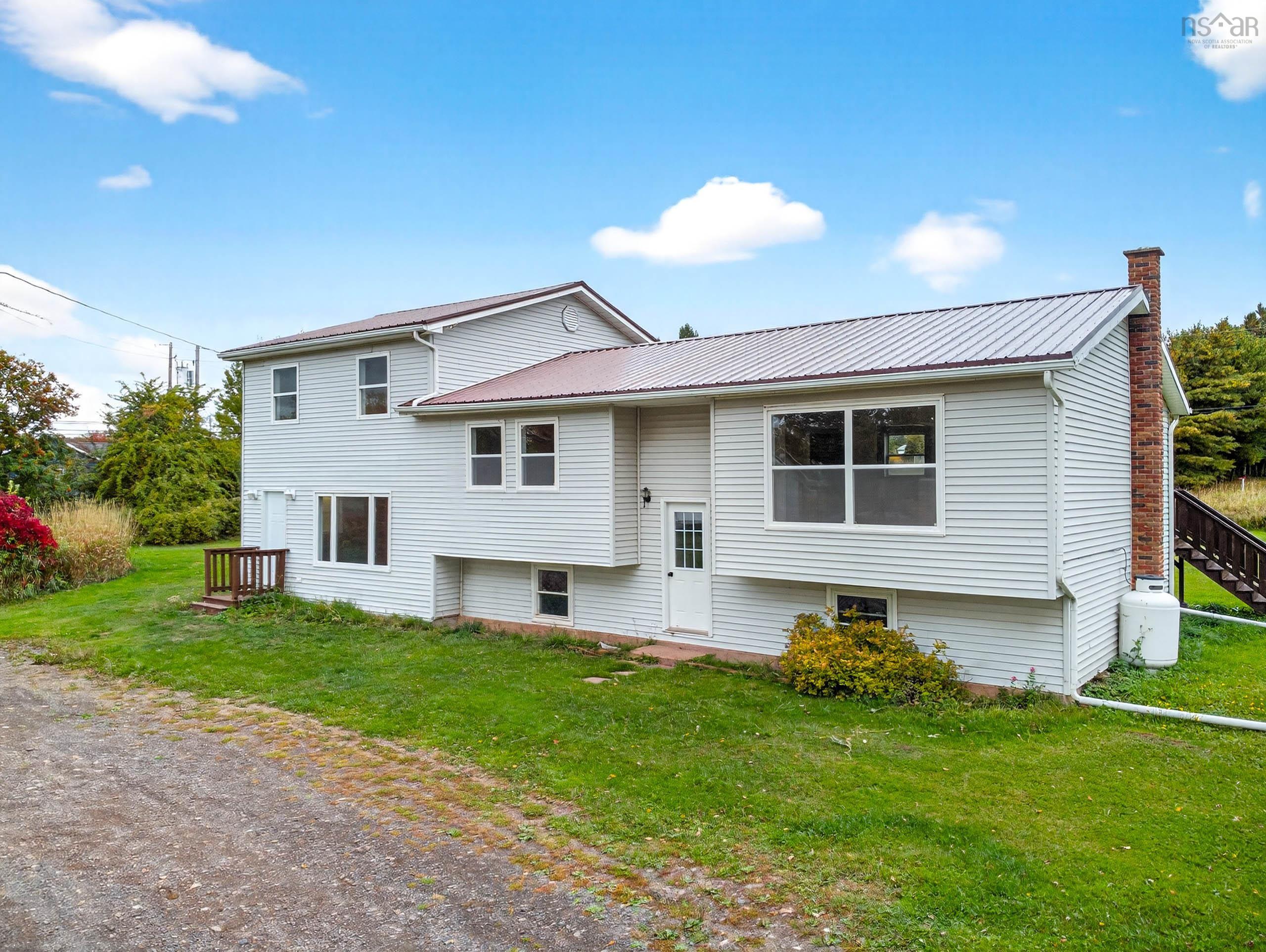 $335,000.00: 2447 Highway 376, Lyons Brook