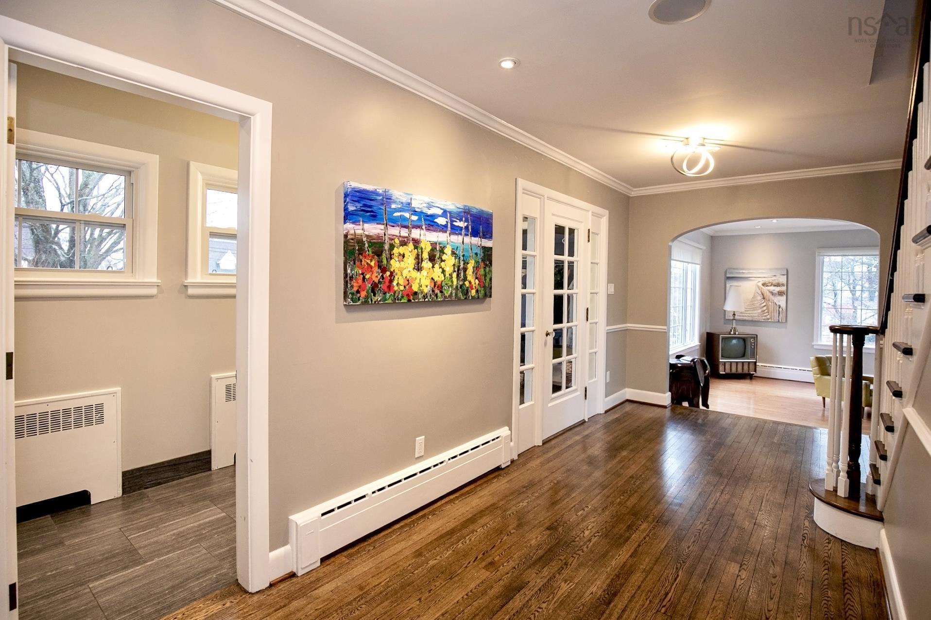 $699,900.00: 168 Victoria Street E, Amherst