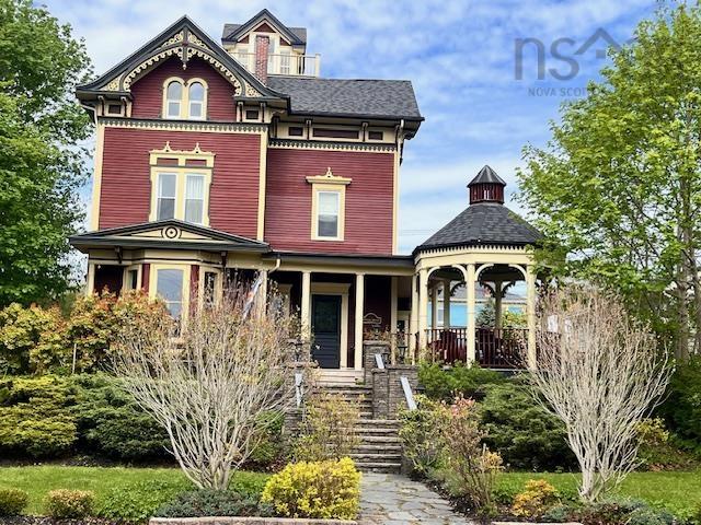 $1,550,000.00: 42 Falkland Street, Lunenburg