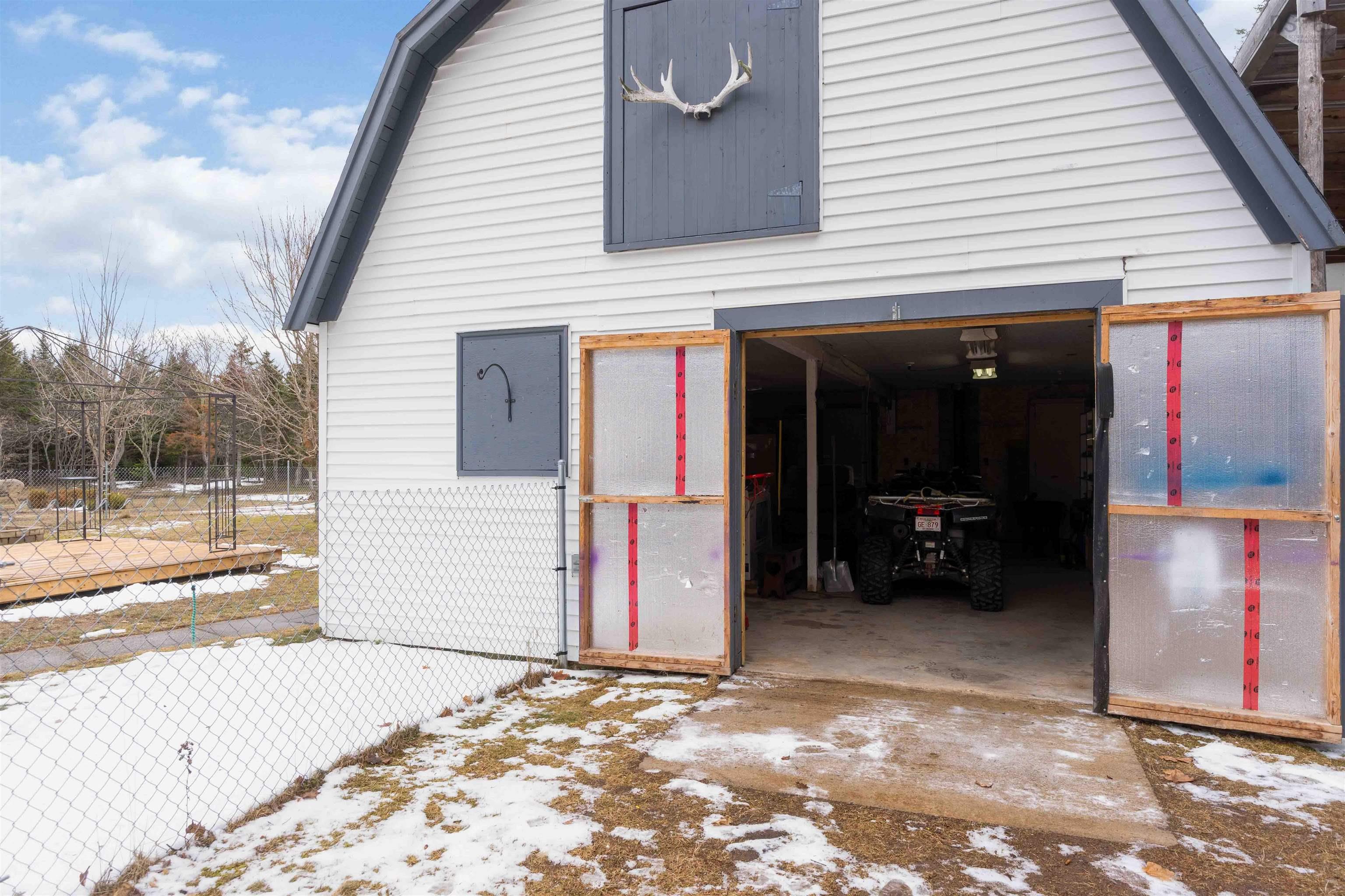 $484,900.00: 402 Ward Road, Greenwood Square