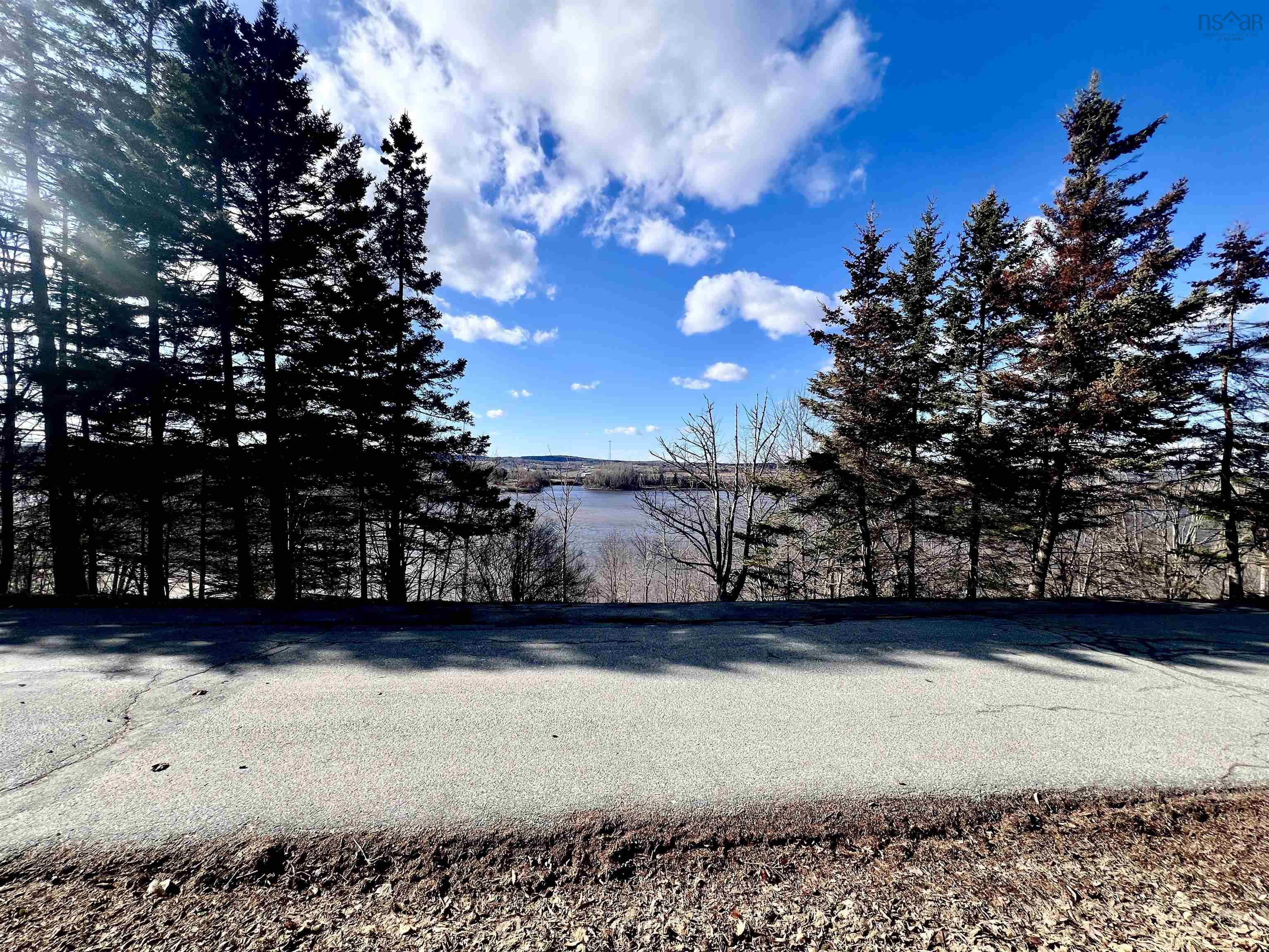 $125,000.00: 377 Avon Street, Windsor