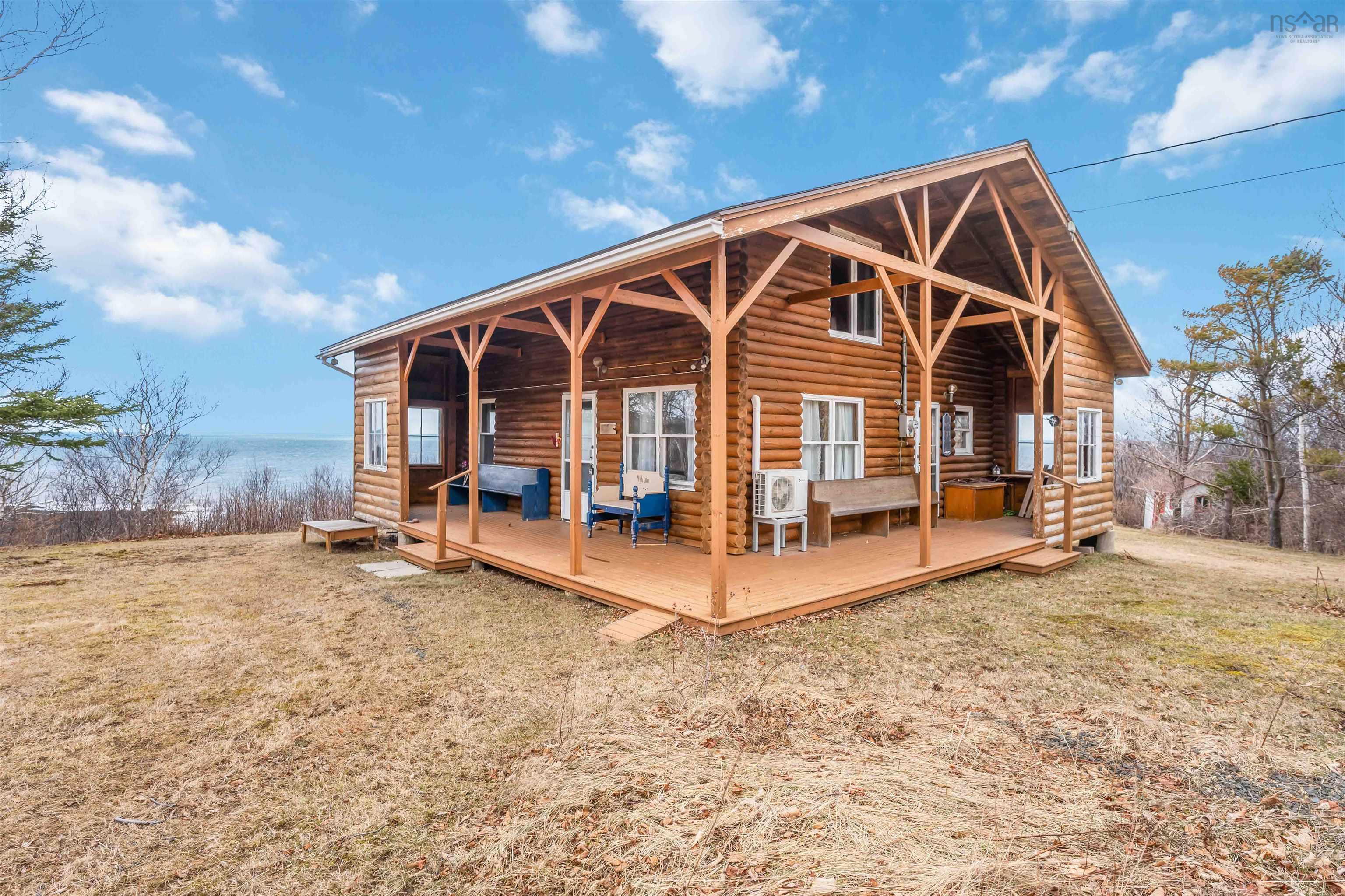 $359,900.00: 4805 Shore Road W, Parkers Cove