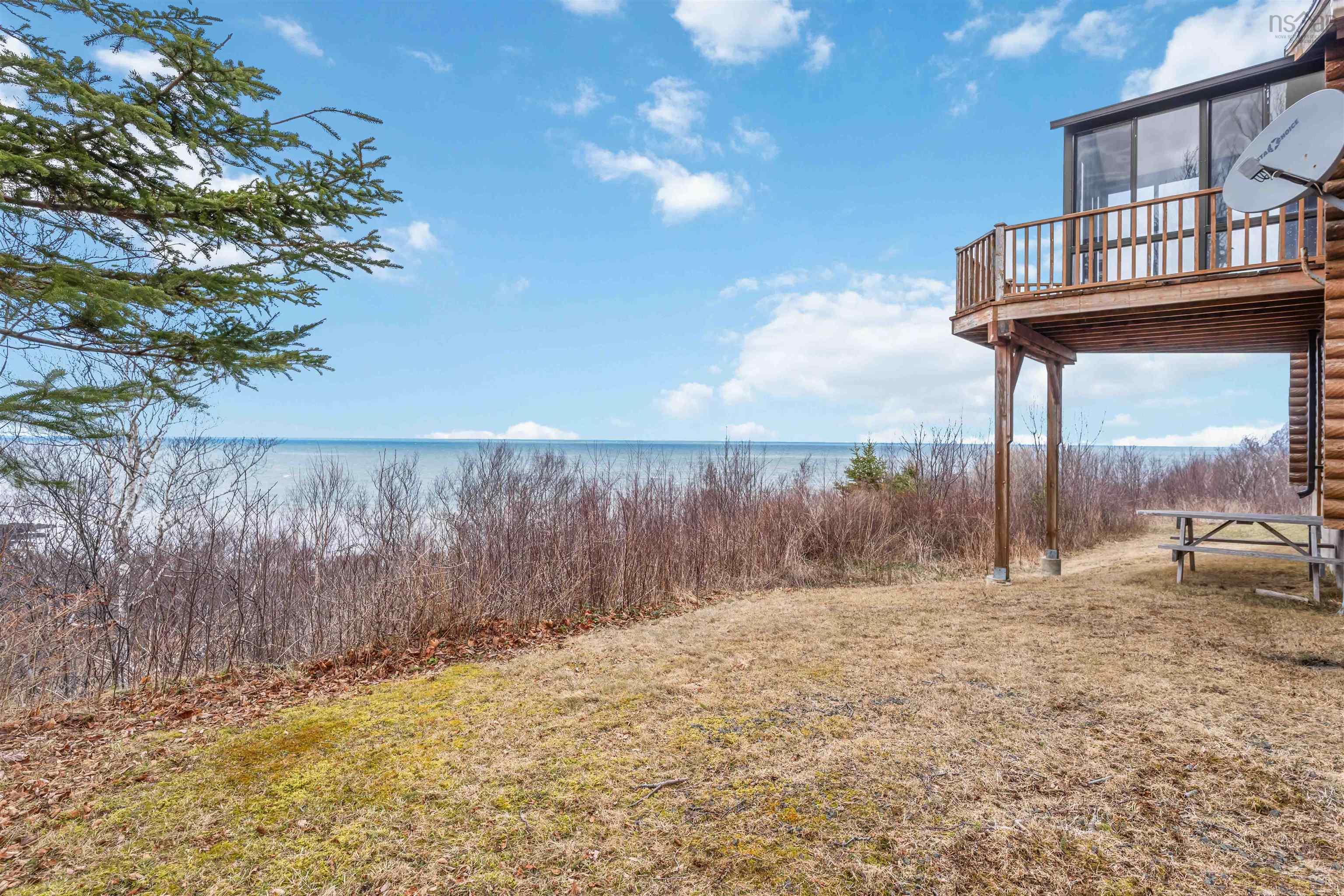 $359,900.00: 4805 Shore Road W, Parkers Cove