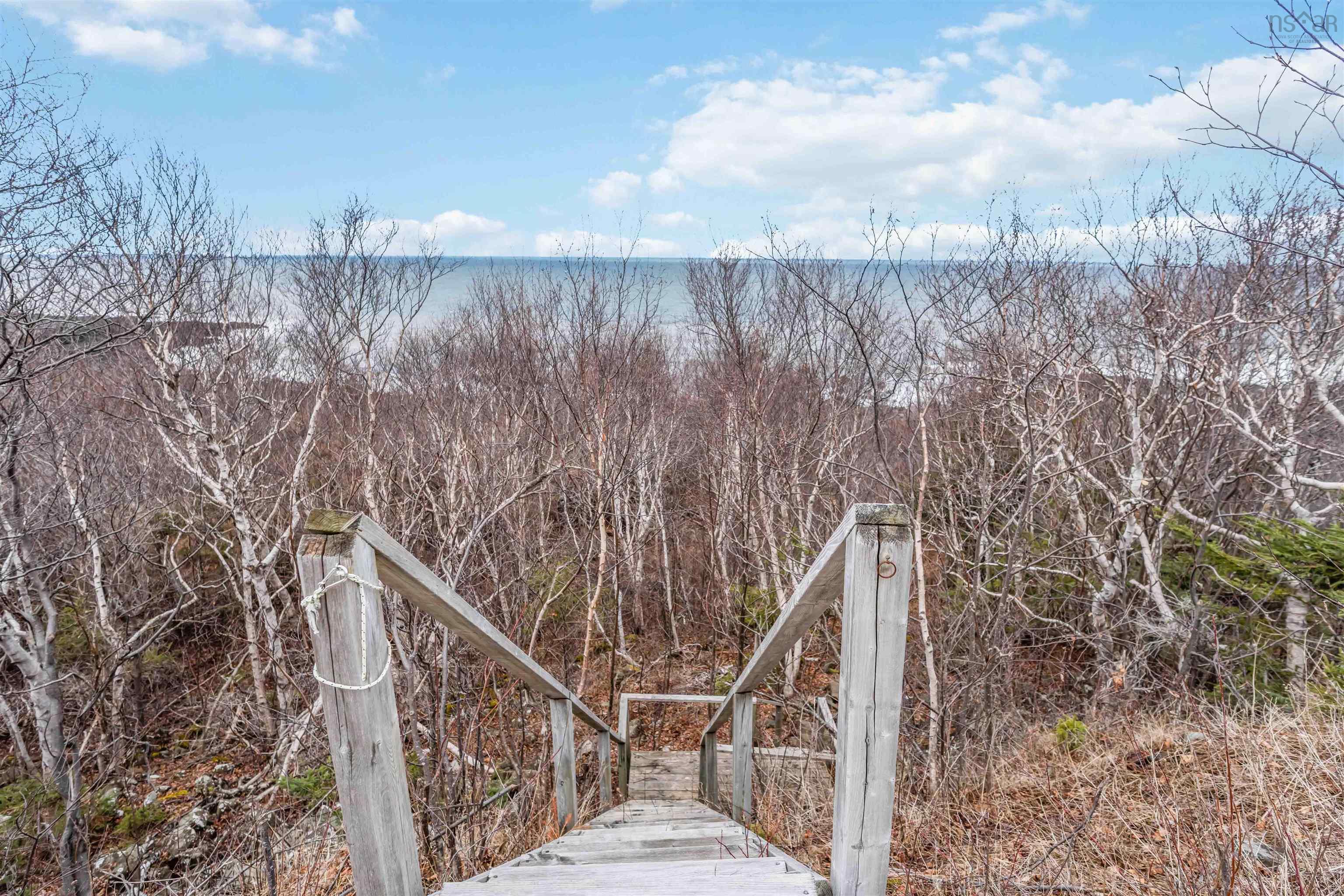 $359,900.00: 4805 Shore Road W, Parkers Cove