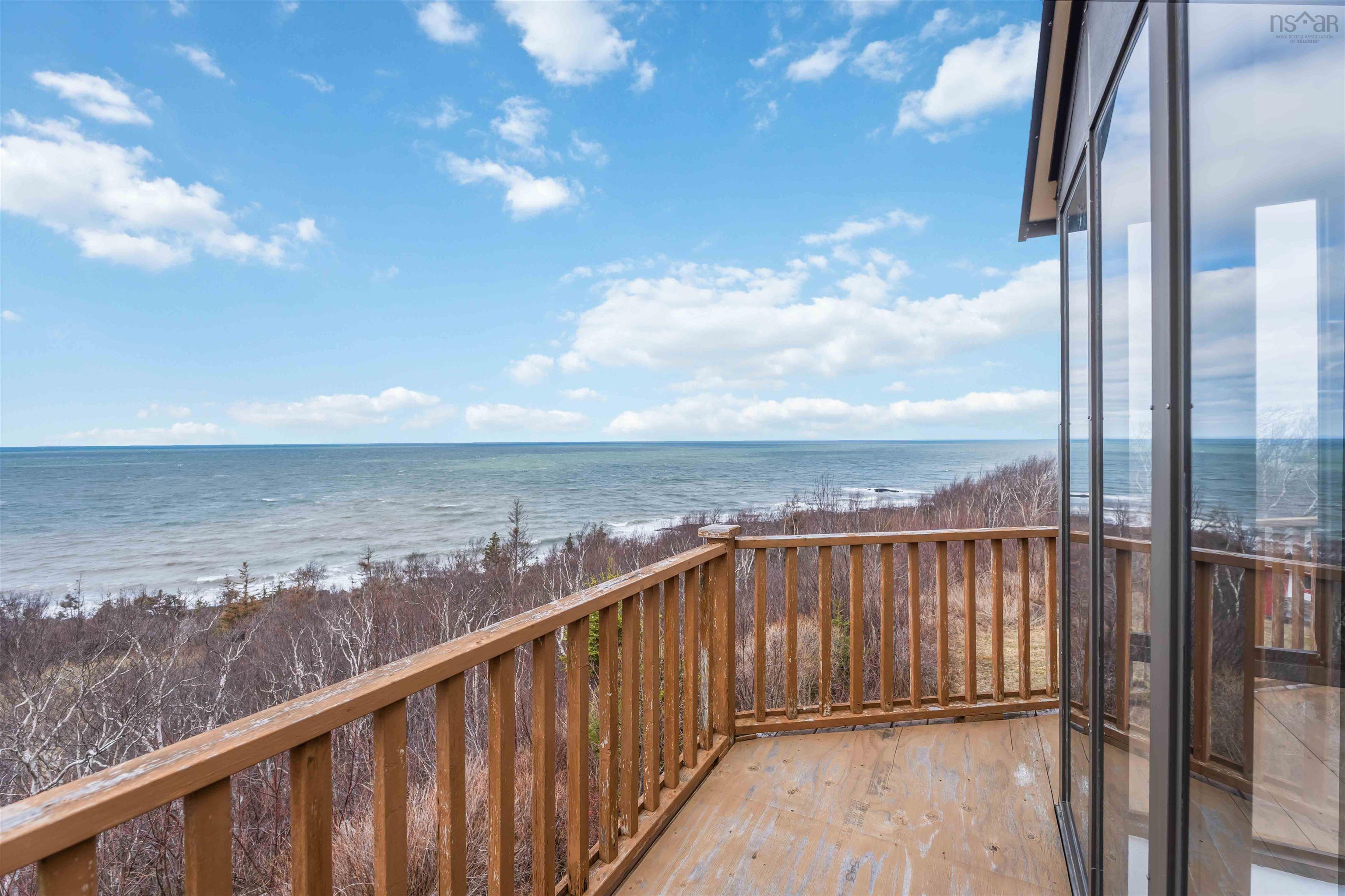 $359,900.00: 4805 Shore Road W, Parkers Cove
