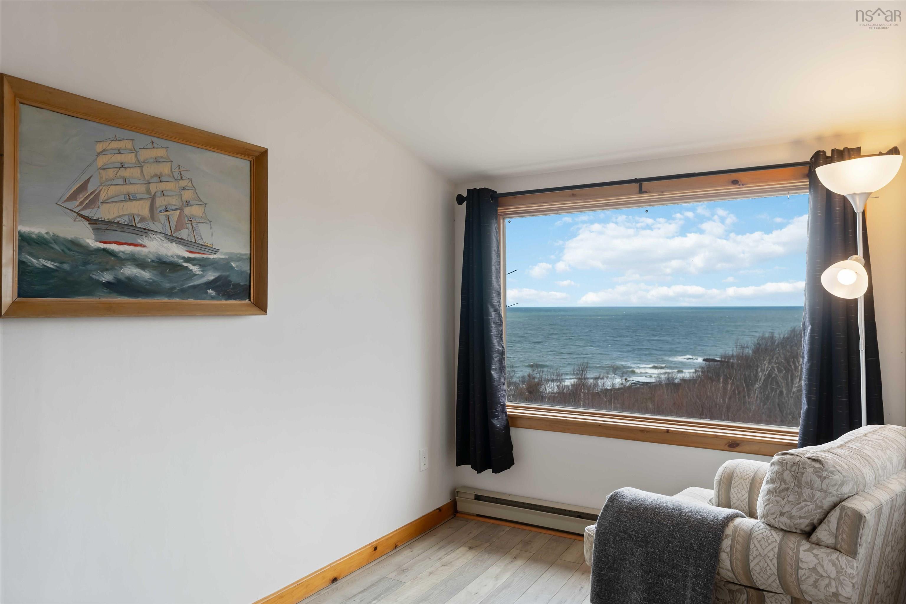 $359,900.00: 4805 Shore Road W, Parkers Cove