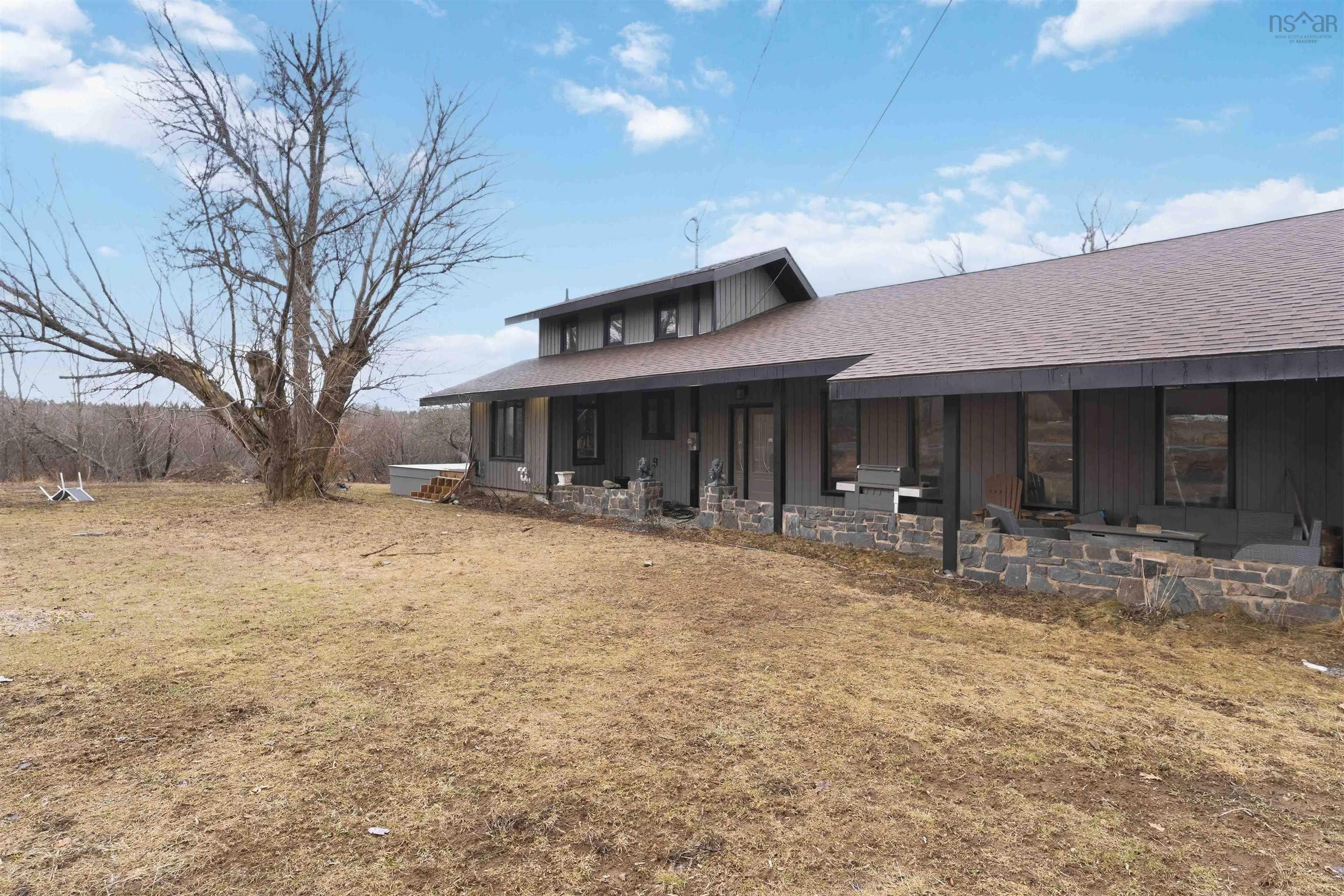 $449,000.00: 319 Brow Of Mountain Road, Mountain Front