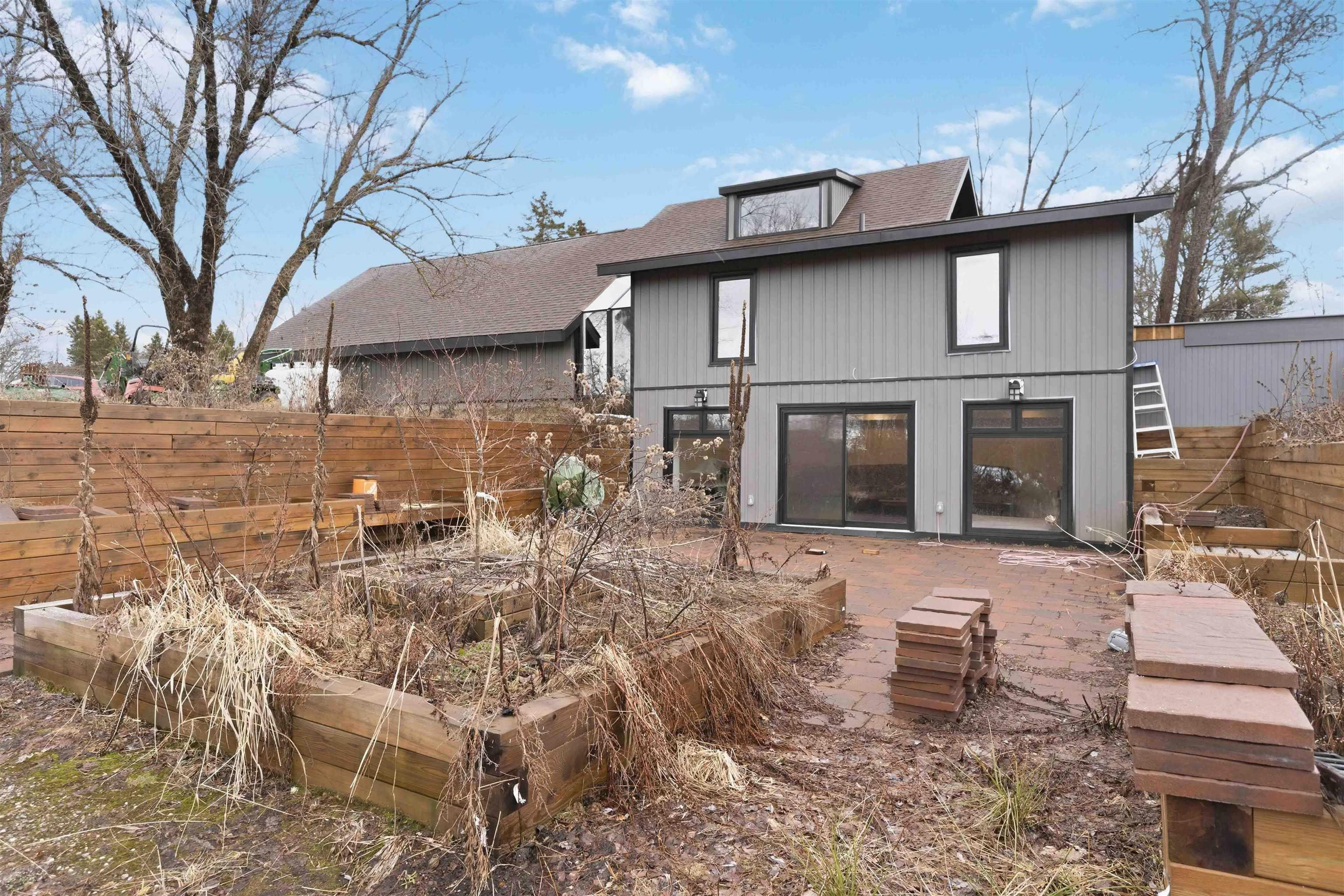 $449,000.00: 319 Brow Of Mountain Road, Mountain Front