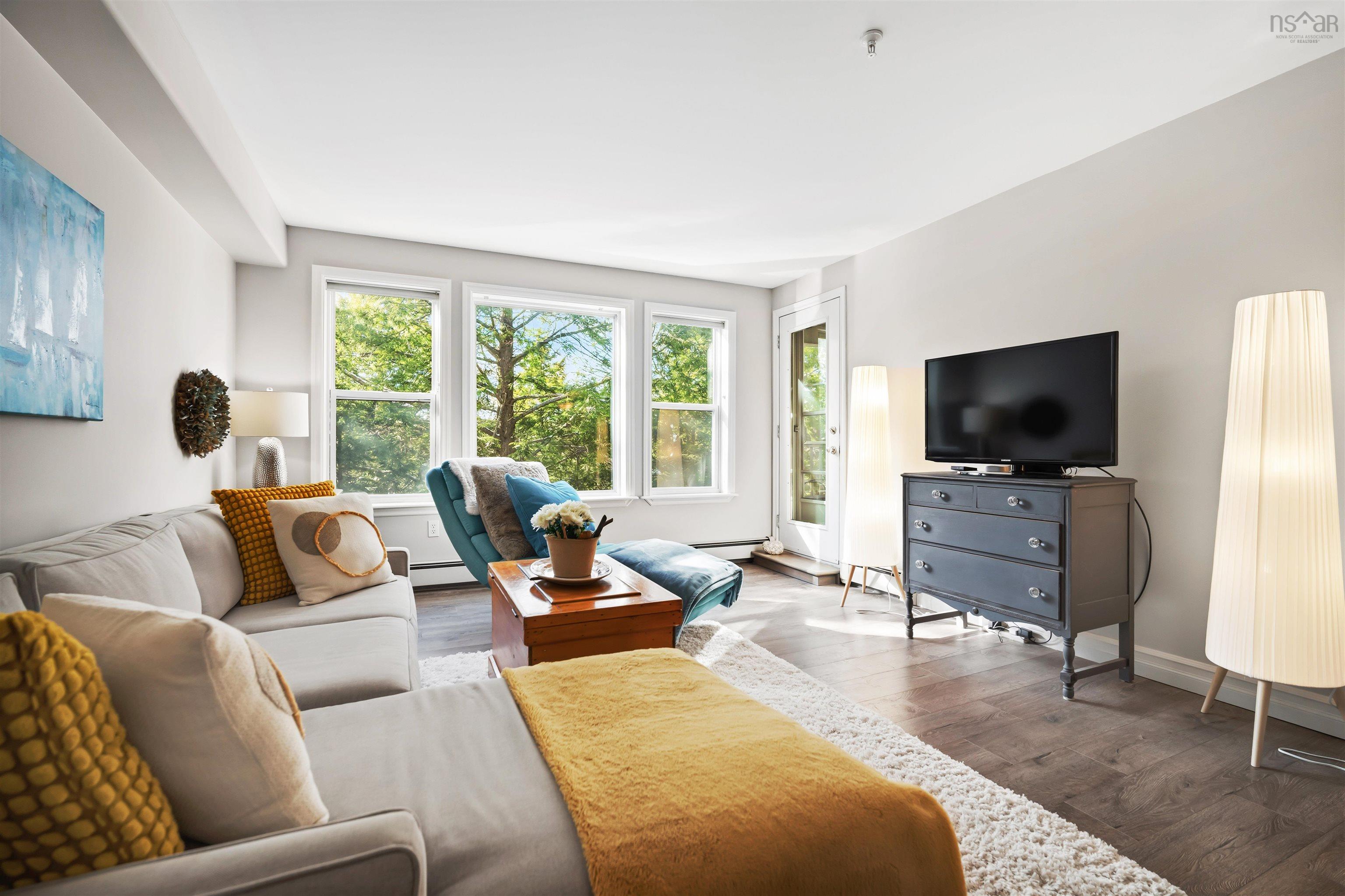 310 2 Lake Drive, Bedford, NS (MLS 202605805)