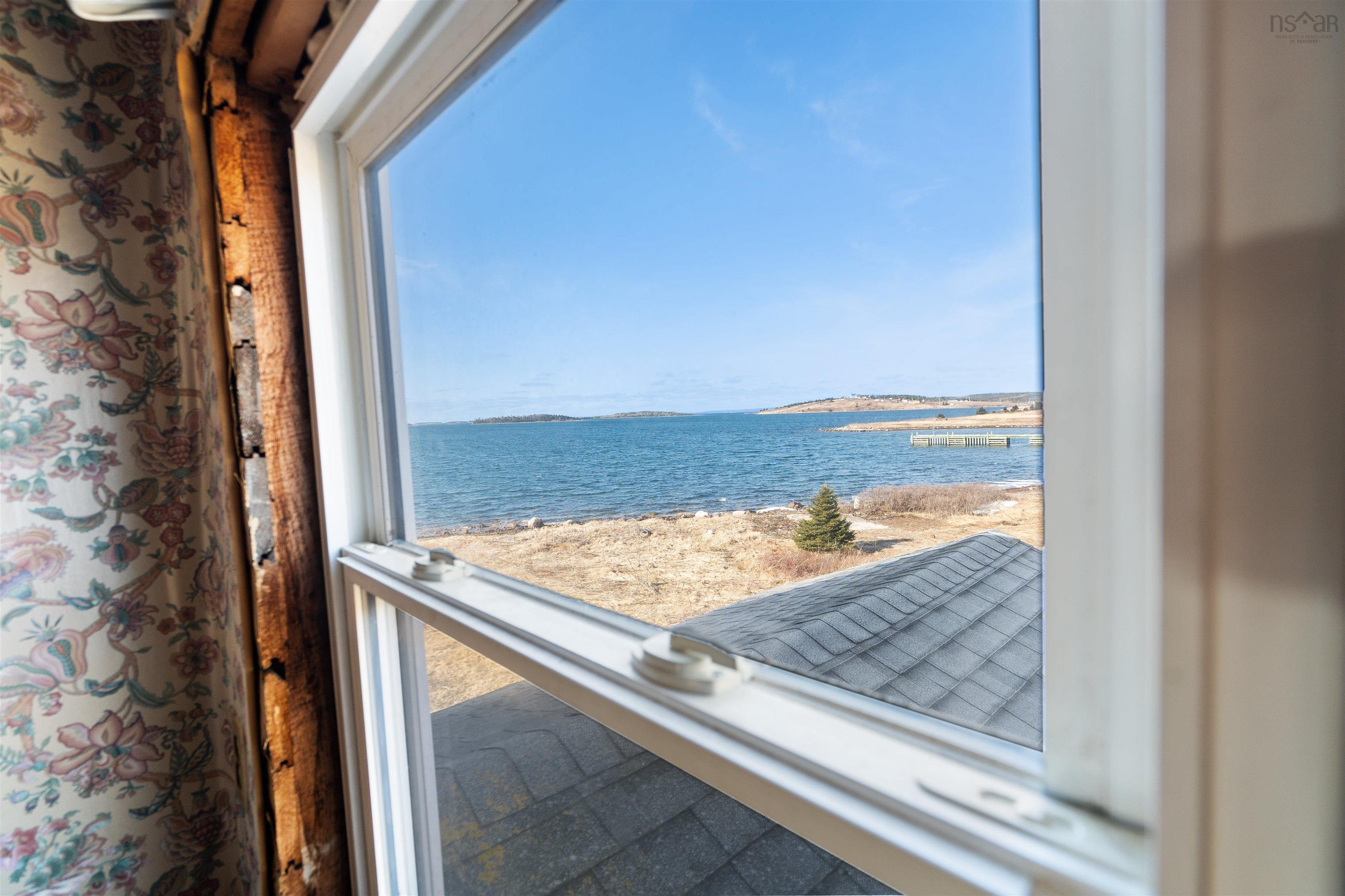 $150,000.00: 2145 316 Highway, Port Felix