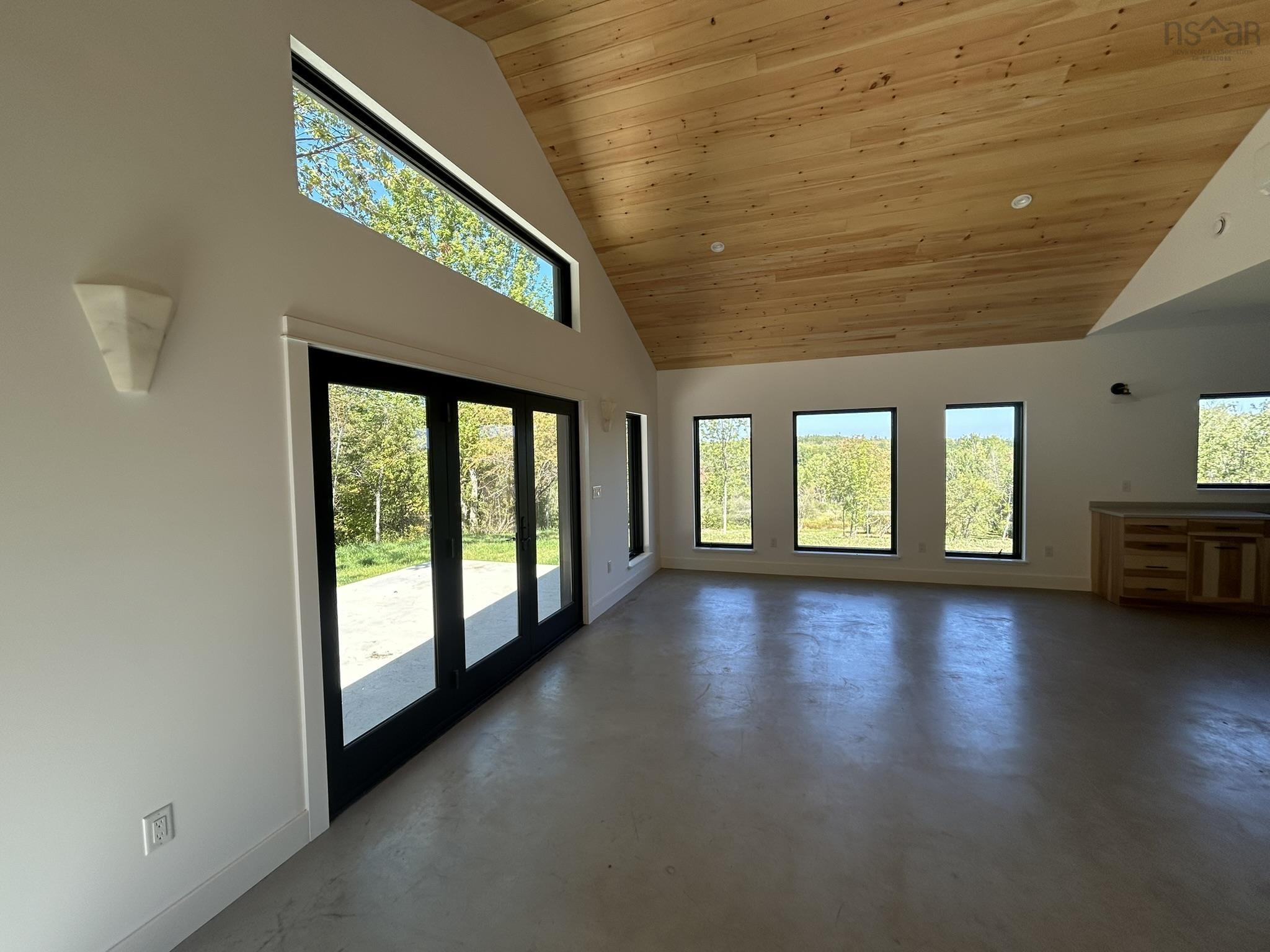 $699,000.00: 800 BLUFF Road, Lockhartville