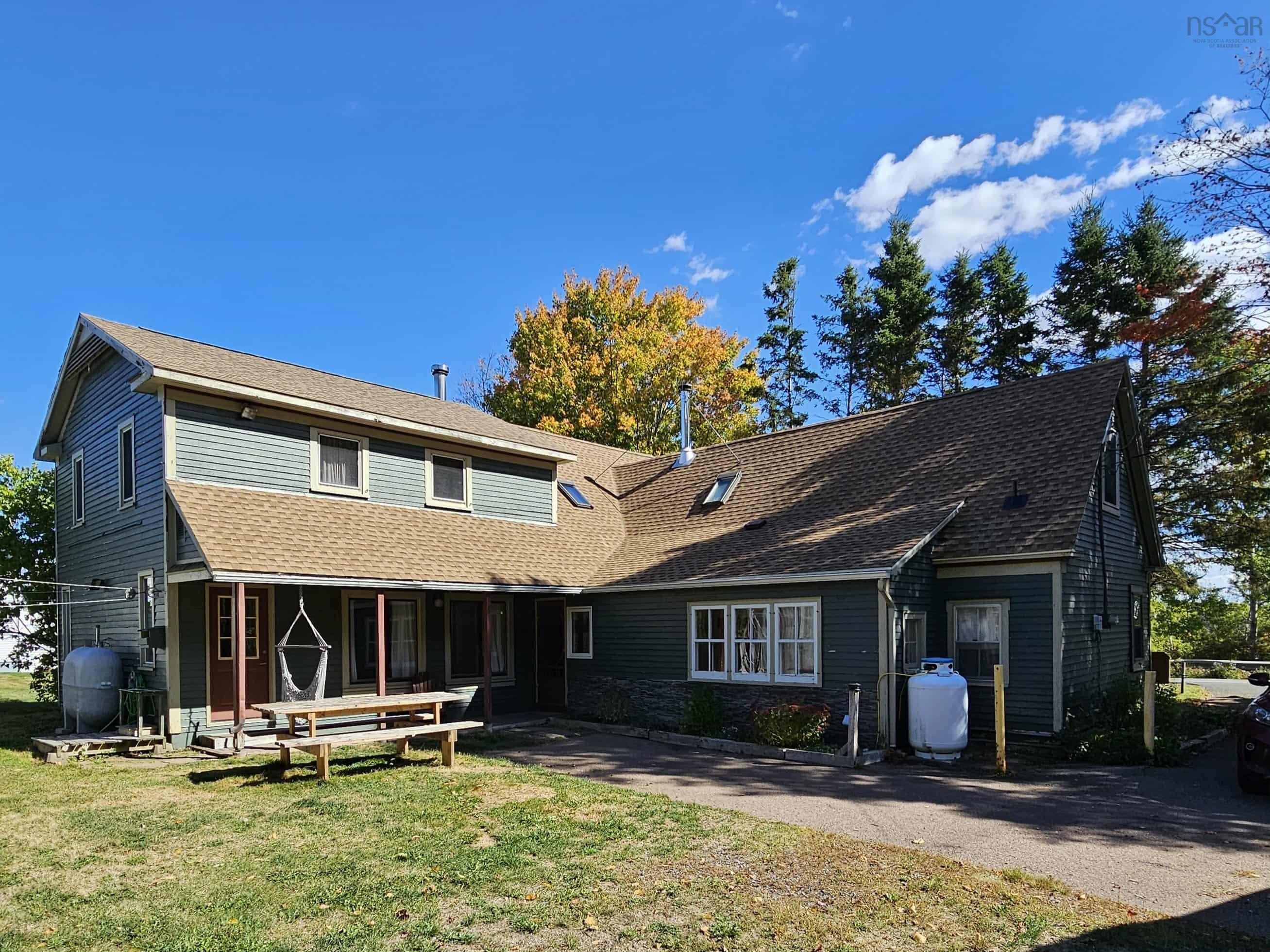 $375,900.00: 8671 Highway 2, Great Village