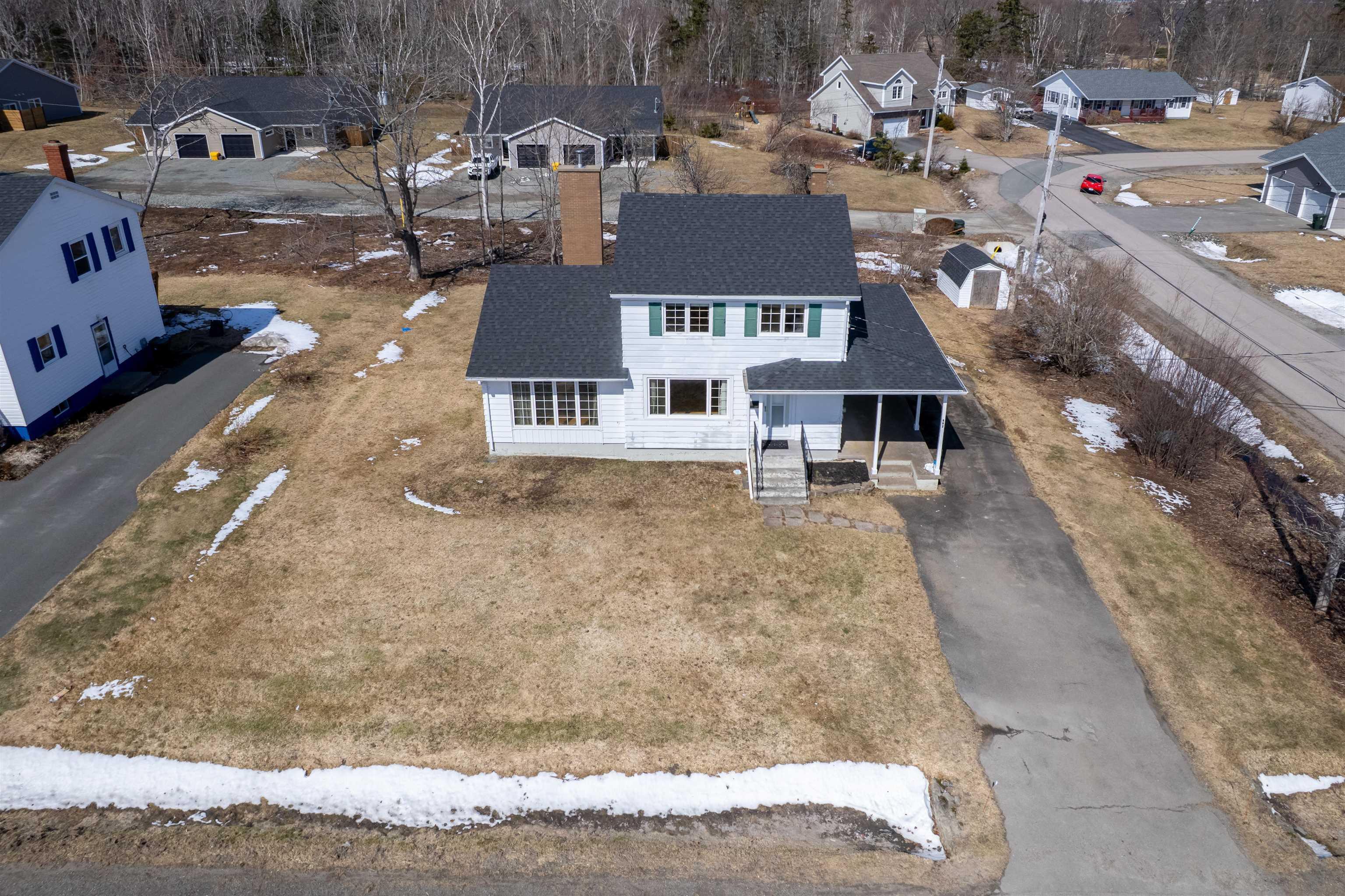 $279,900.00: 992 Westmount Road, Westmount