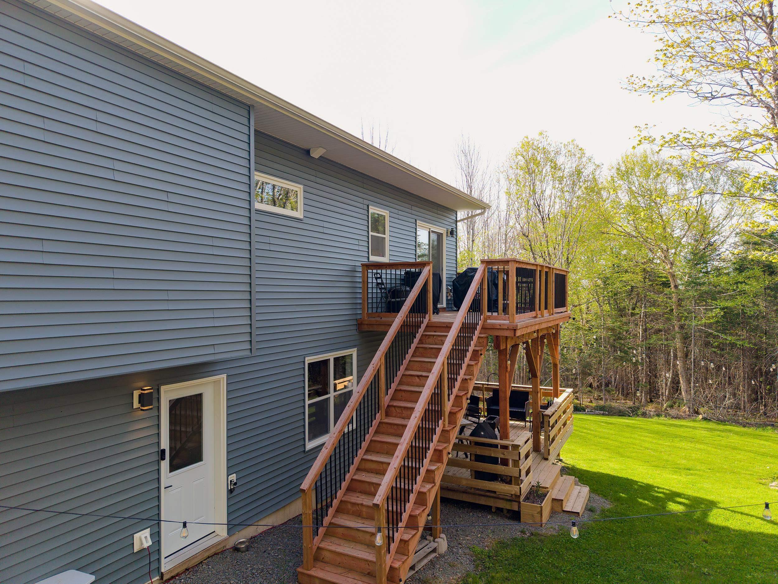 $699,000.00: 86 Jorphie Drive, Lewis Lake
