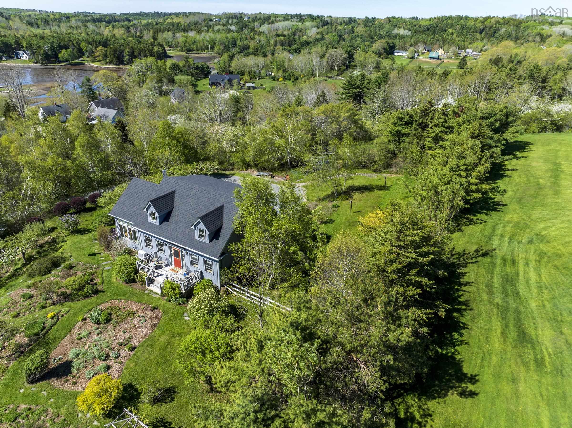 $995,000.00: 400 Maders Cove Road, Maders Cove