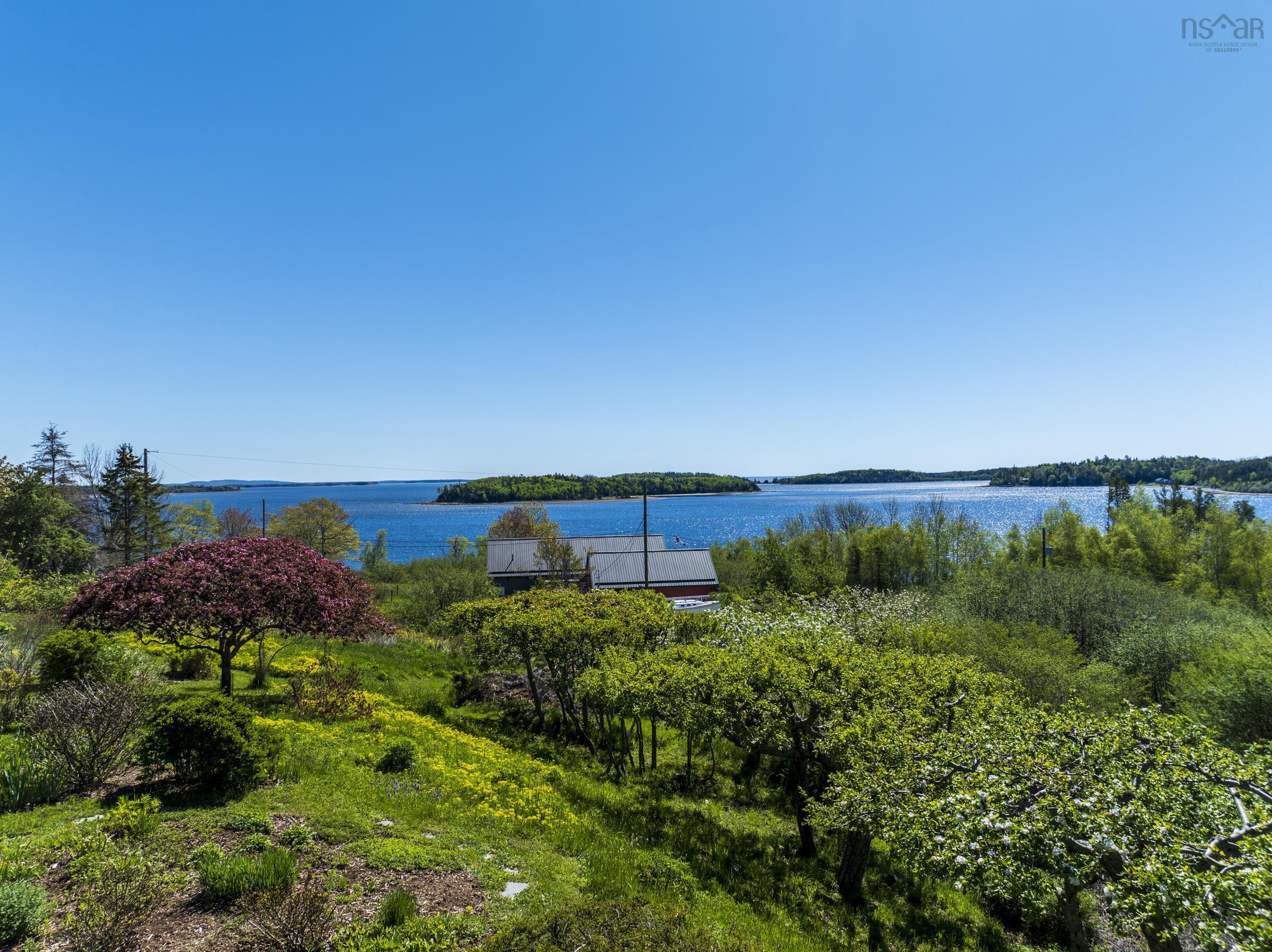 $995,000.00: 400 Maders Cove Road, Maders Cove