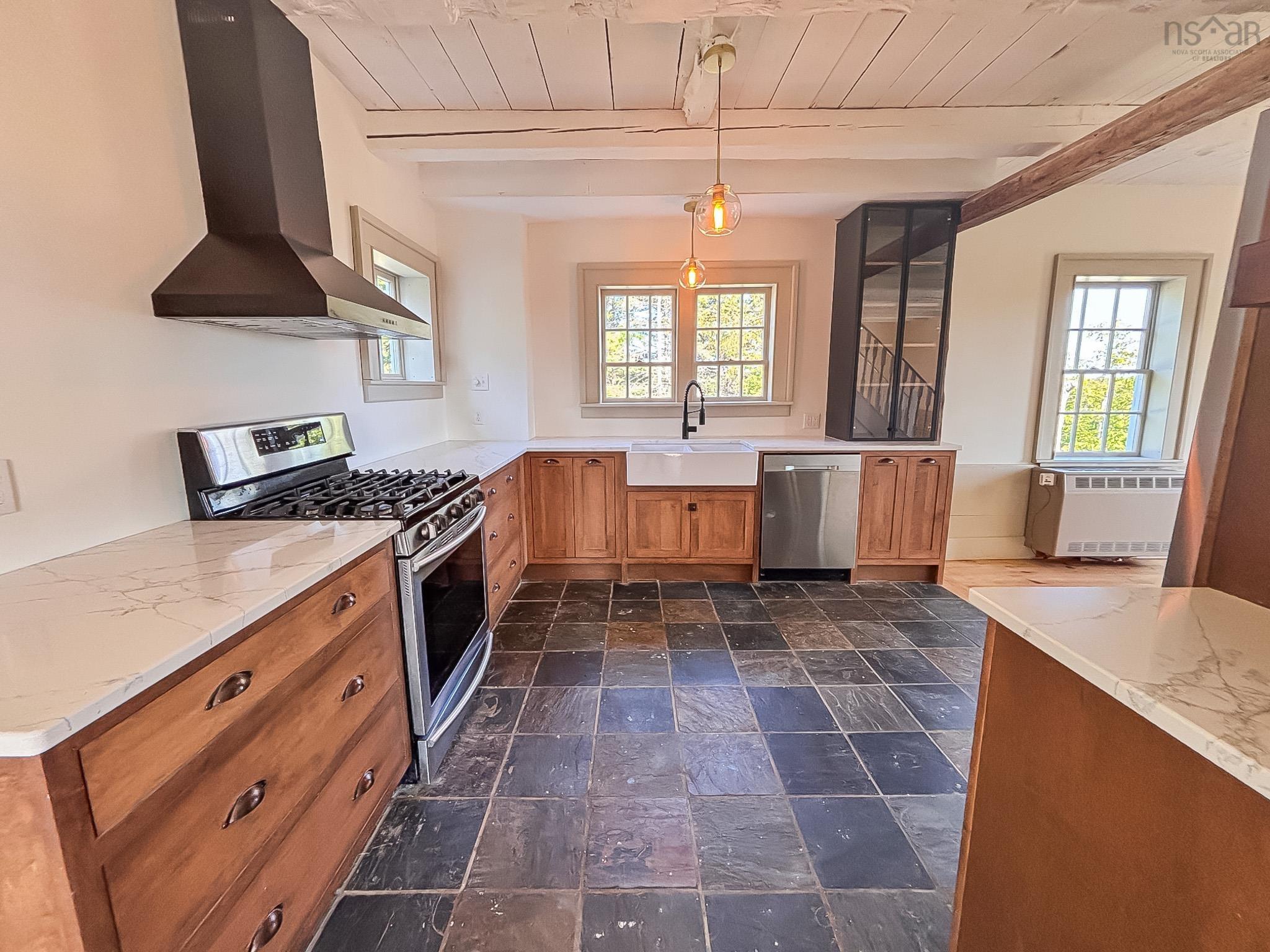 $625,000.00: 3228 Upper Branch Road, Upper Branch