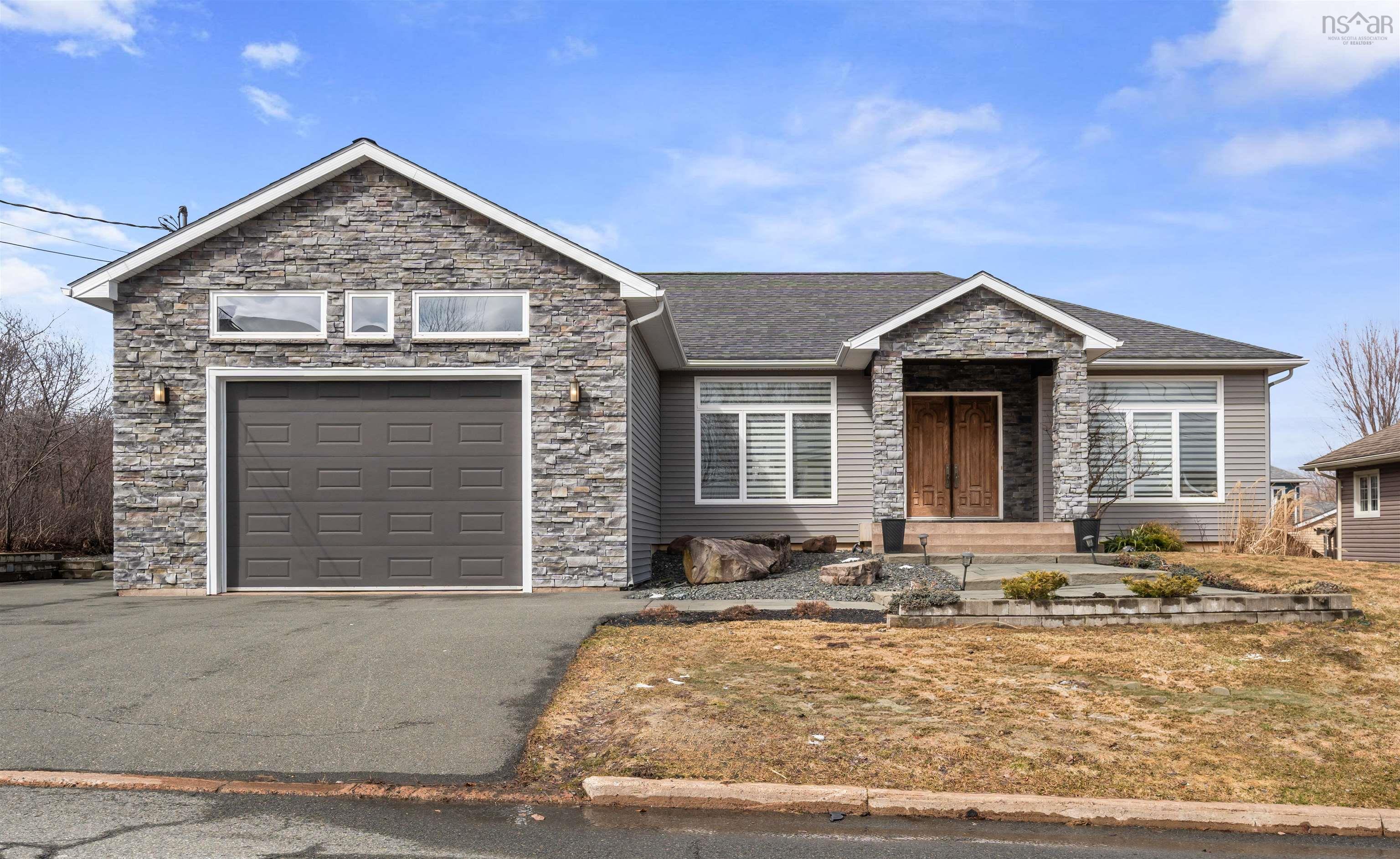 $749,900.00: 15 Rowan Avenue, New Glasgow