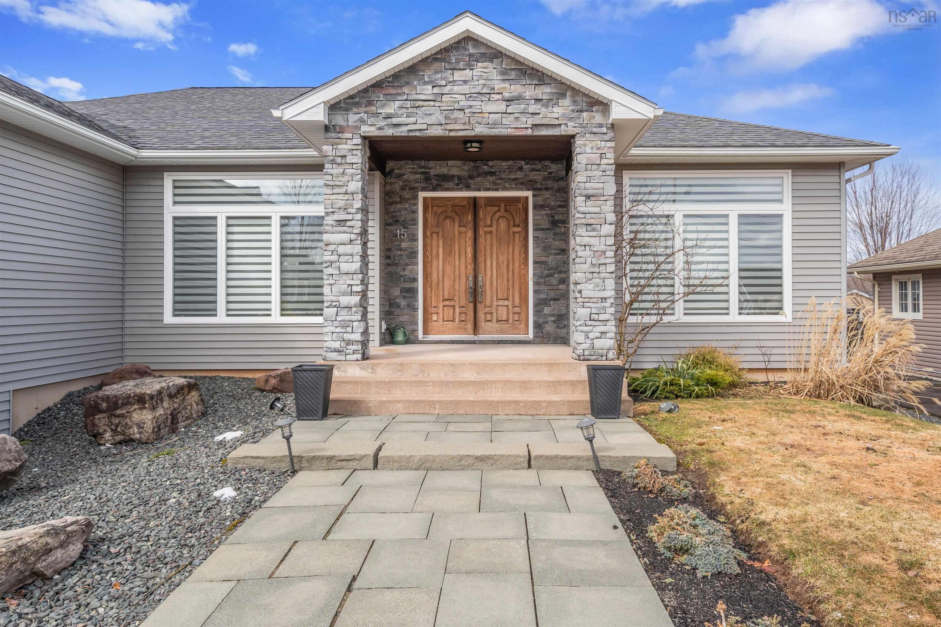 $749,900.00: 15 Rowan Avenue, New Glasgow