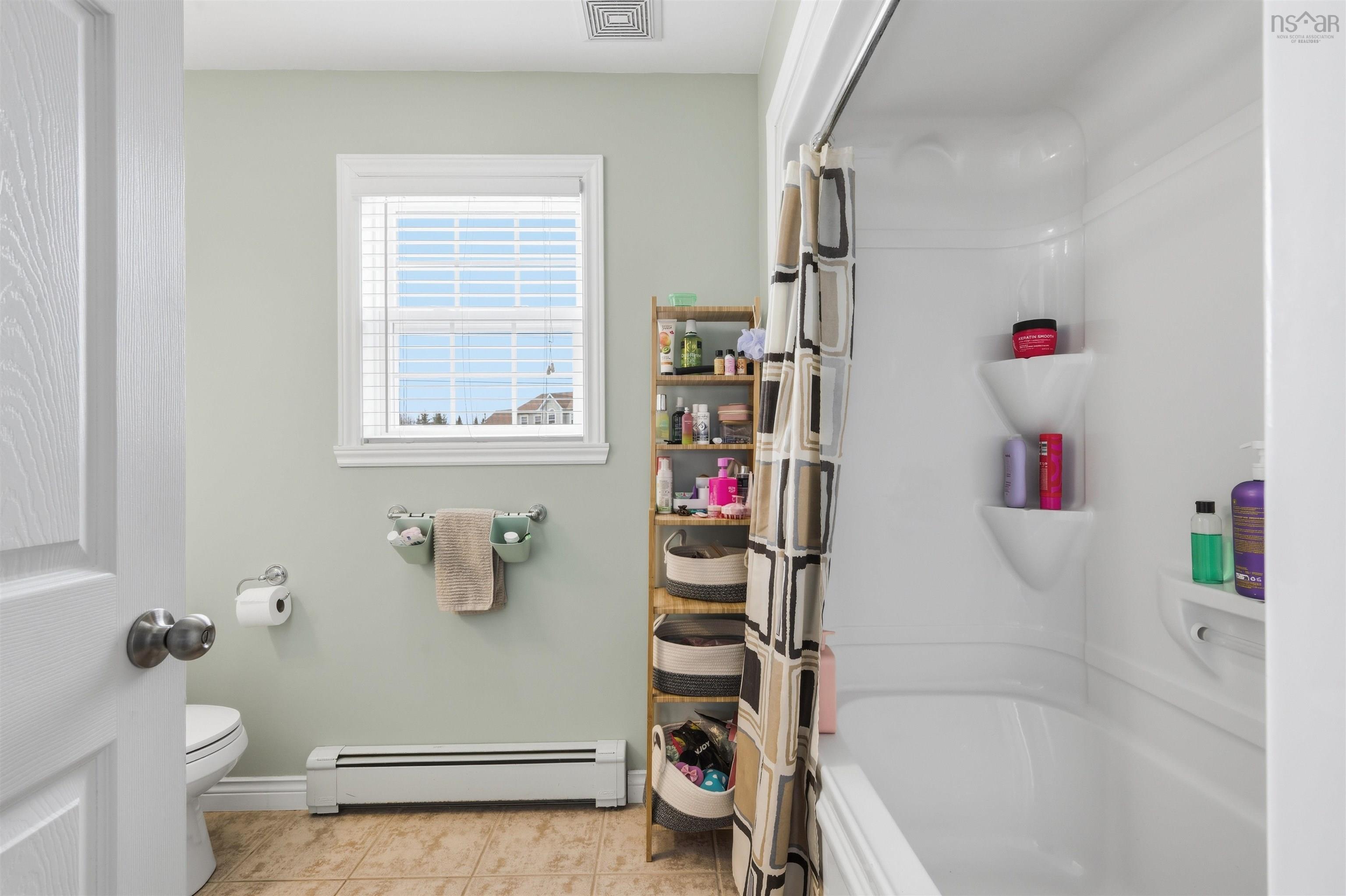 $749,900.00: 397 Hemlock Drive, Upper Tantallon